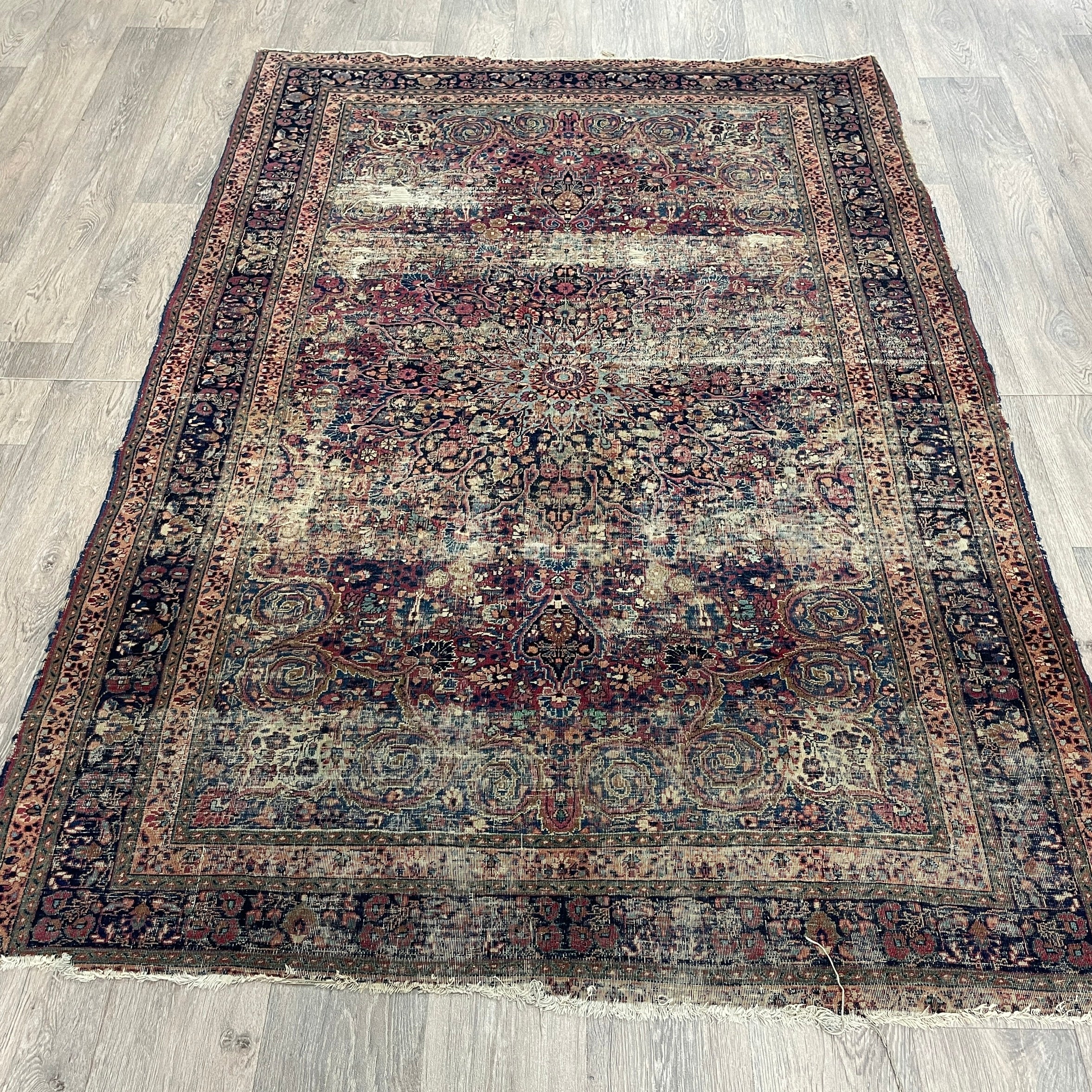 191 x 133 cm | Persian Kerman Rug (Antique 1910)