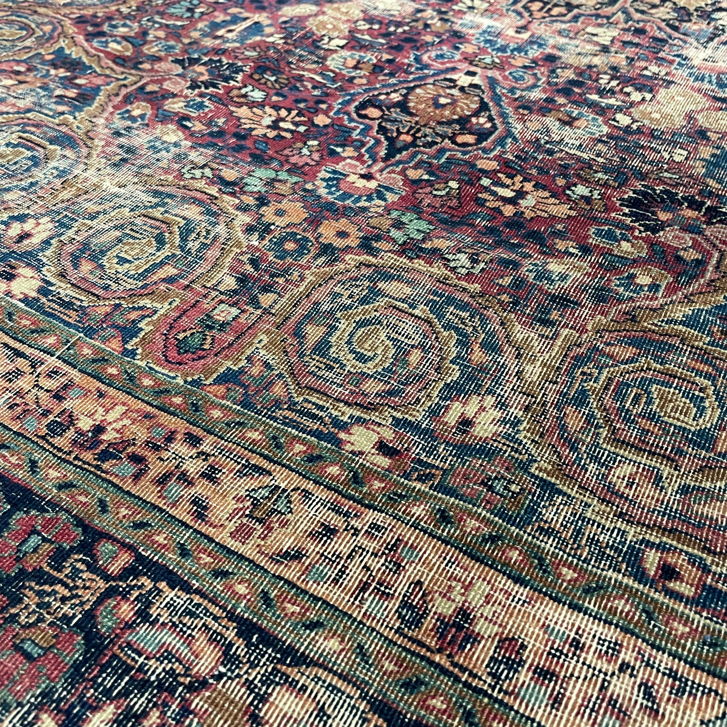 191 x 133 cm | Persian Kerman Rug (Antique 1910)