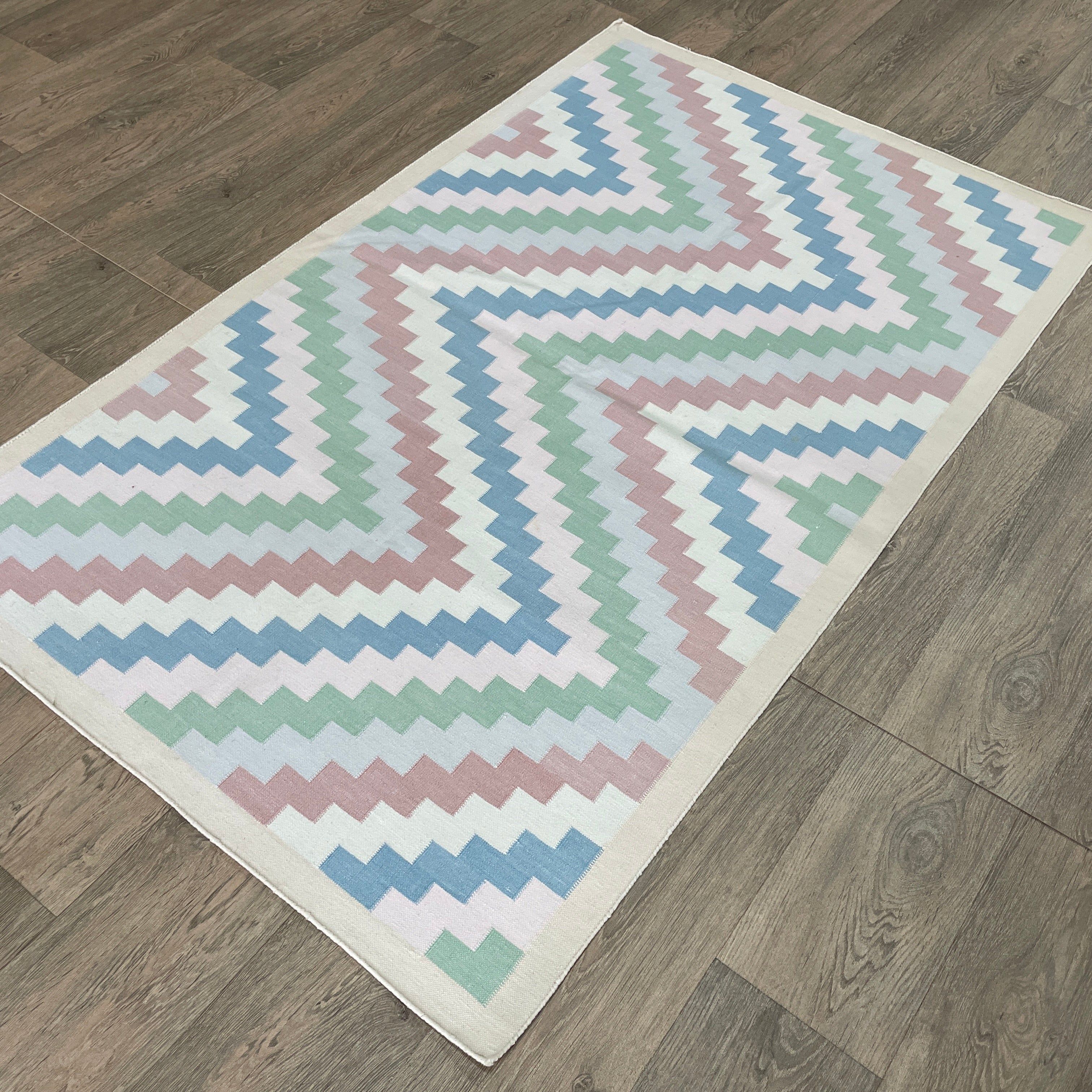 152 x 93 cm | Indian Kilim Rug - Khorasan Rugs