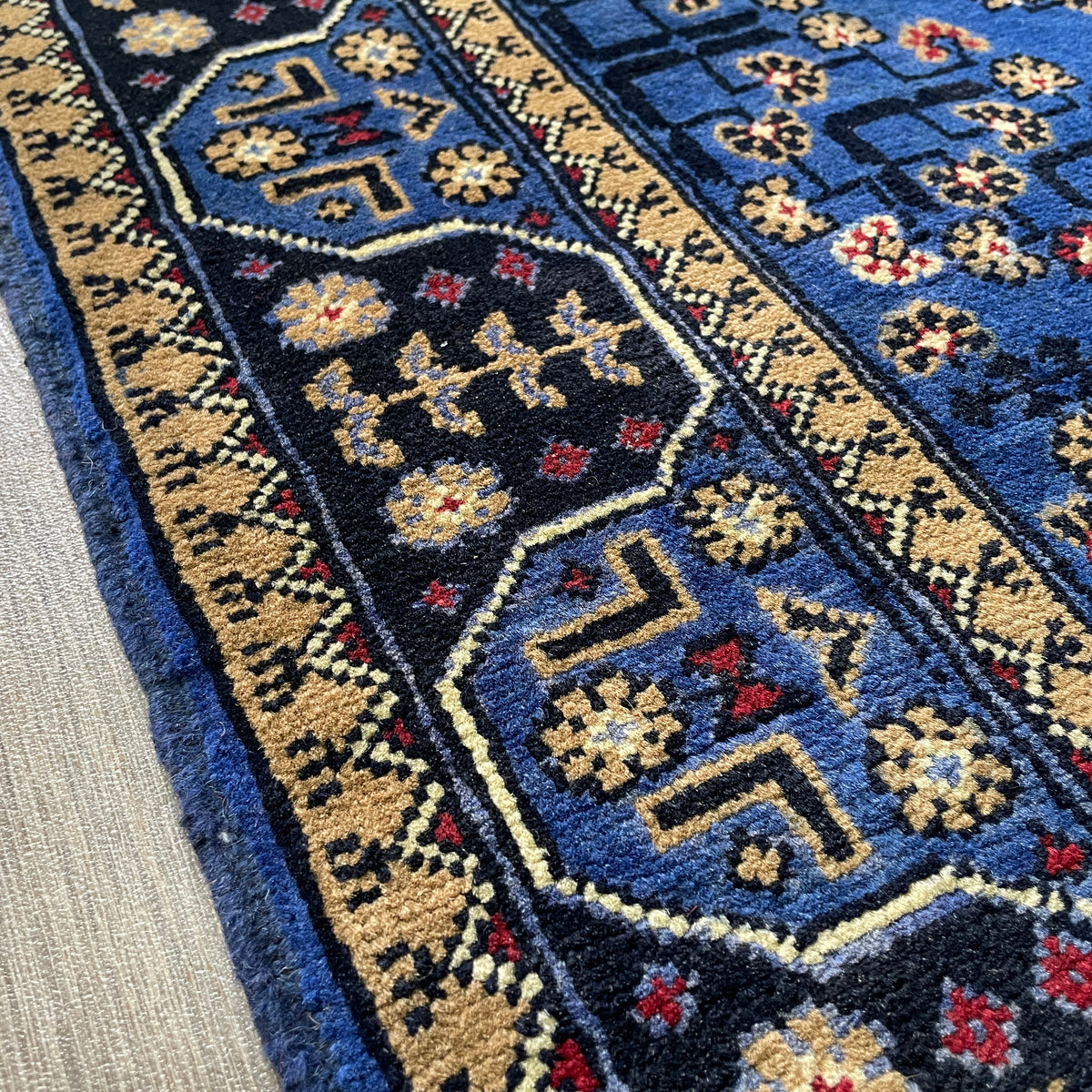 Fine Afghan Khal Muhammadi Rug (Merino Wool)