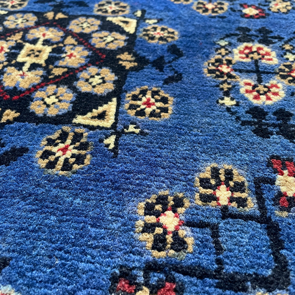 Fine Afghan Khal Muhammadi Rug (Merino Wool)