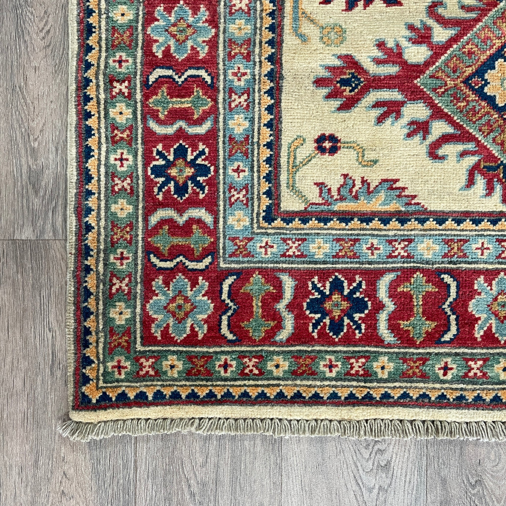 143 x 100 cm | Afghan Kazak Yakash Rug