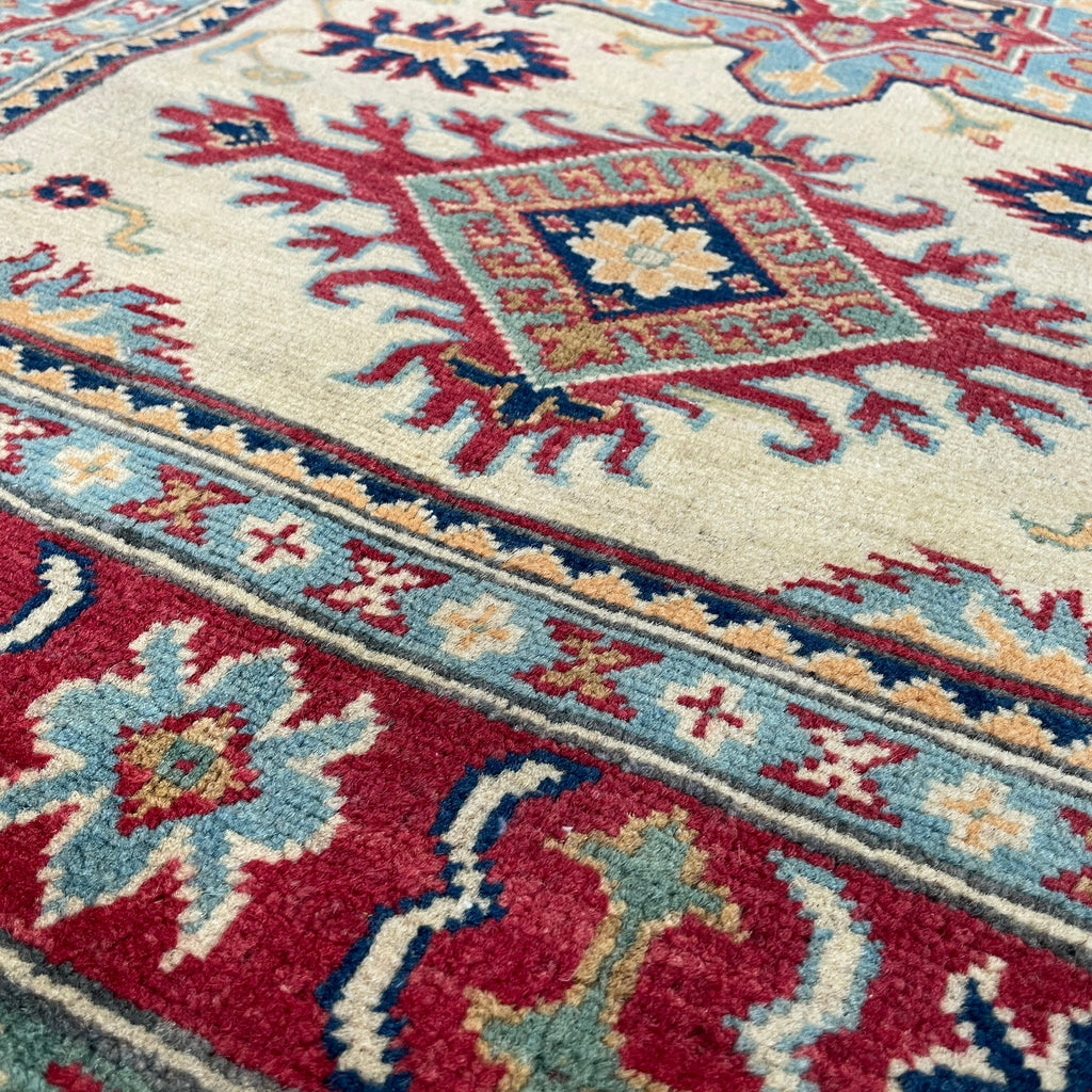 143 x 100 cm | Afghan Kazak Yakash Rug