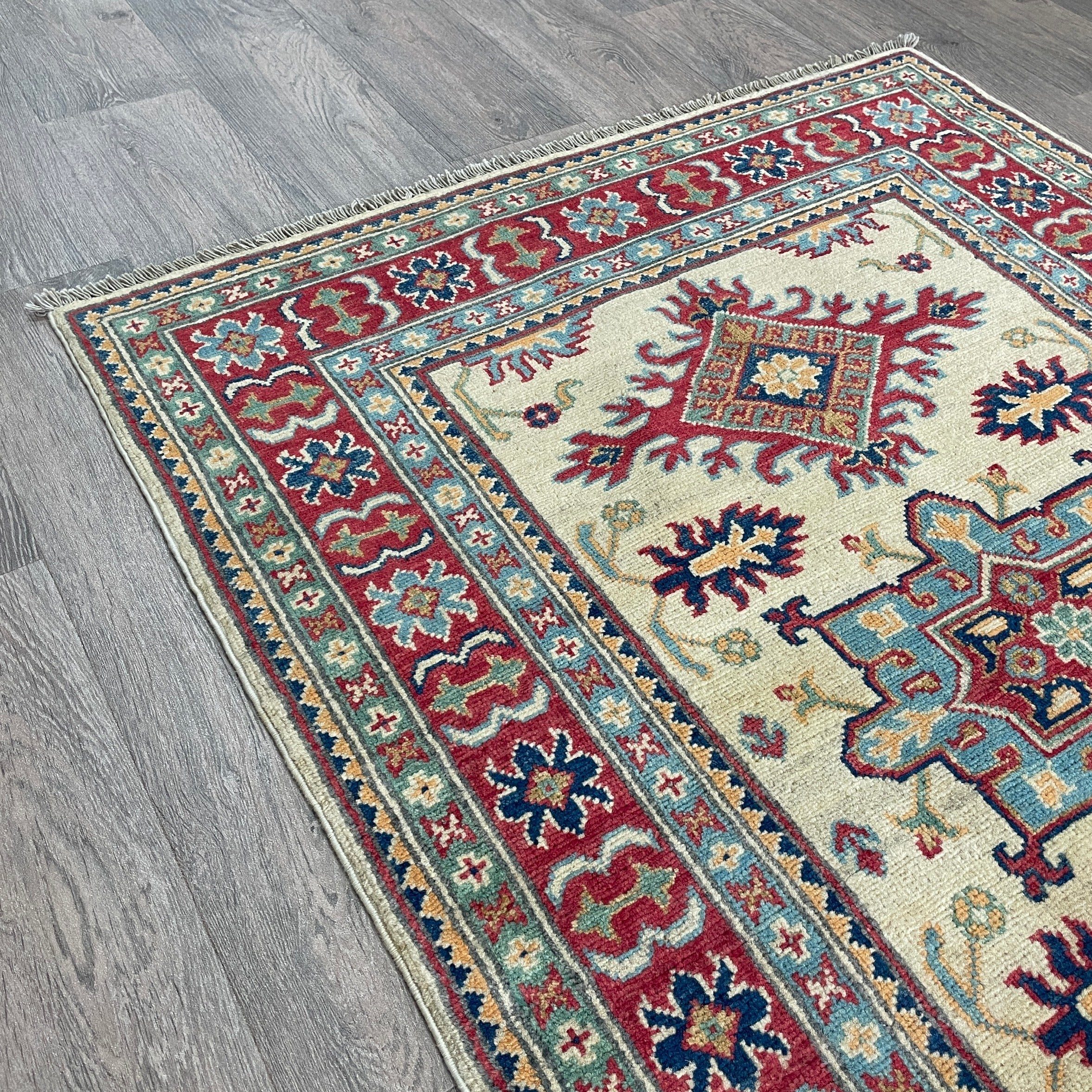 143 x 100 cm | Afghan Kazak Yakash Rug