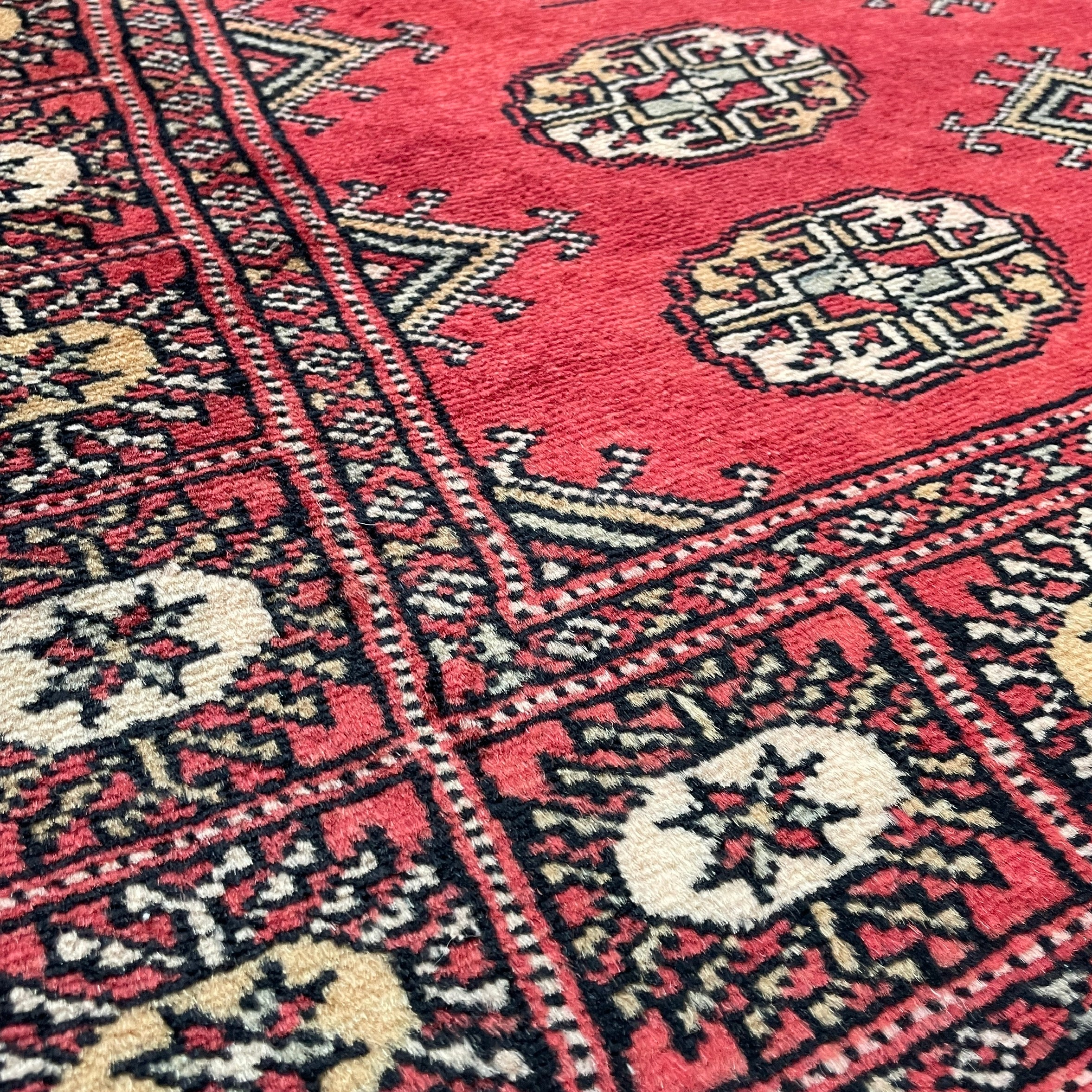 176 x 99 cm | Afghan Bokhara Rug