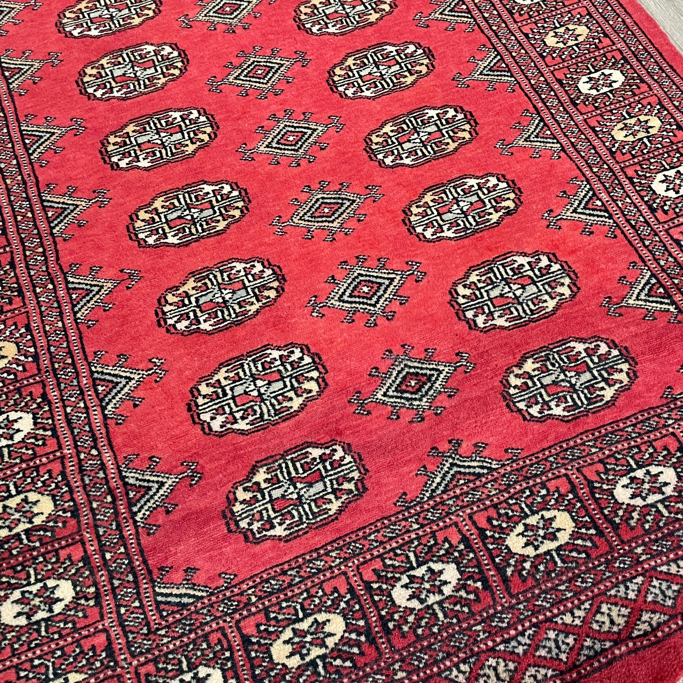 176 x 99 cm | Afghan Bokhara Rug