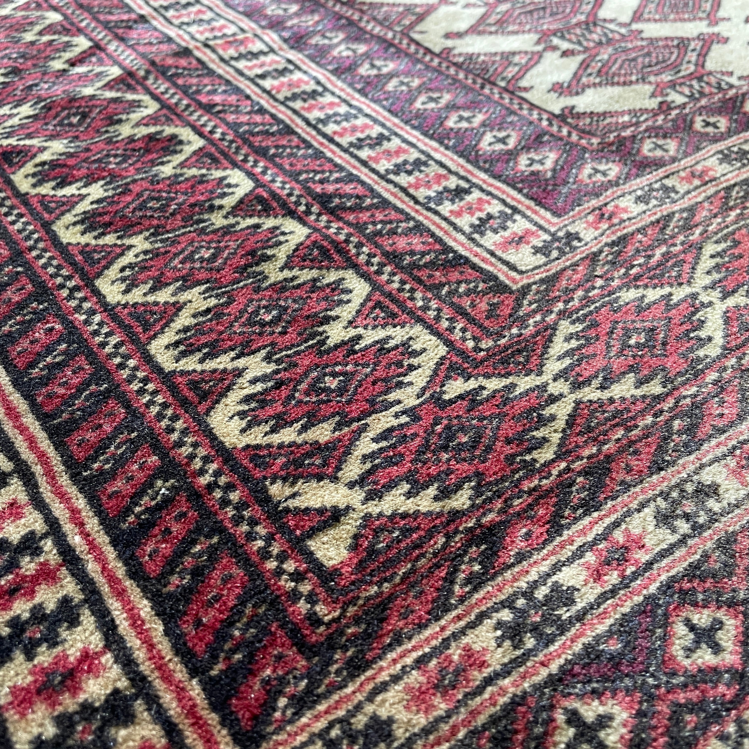 Old Afghan Zahir Shah Rug c. 1970