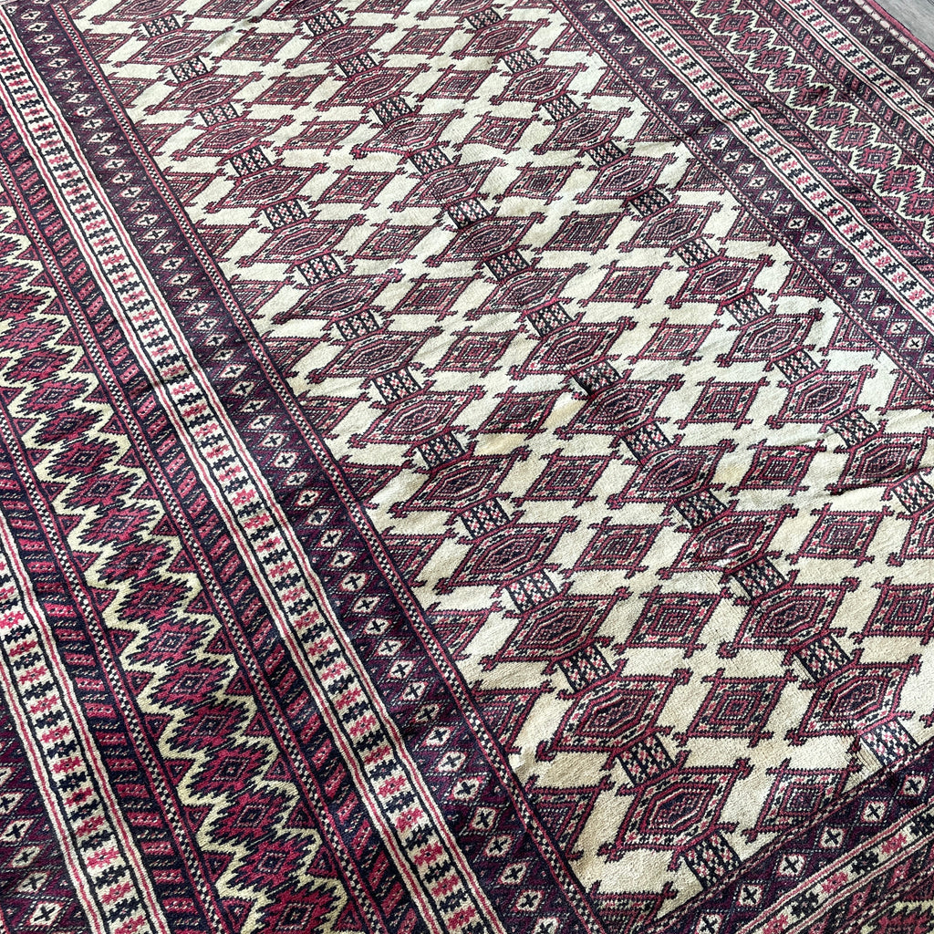 Old Afghan Zahir Shah Rug c. 1970