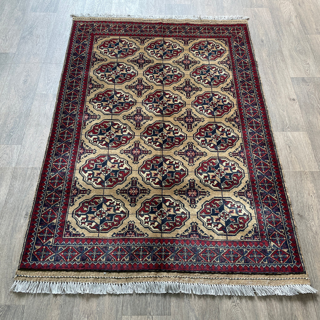 Fine Turkmen Tekke Rug (Merino Wool)