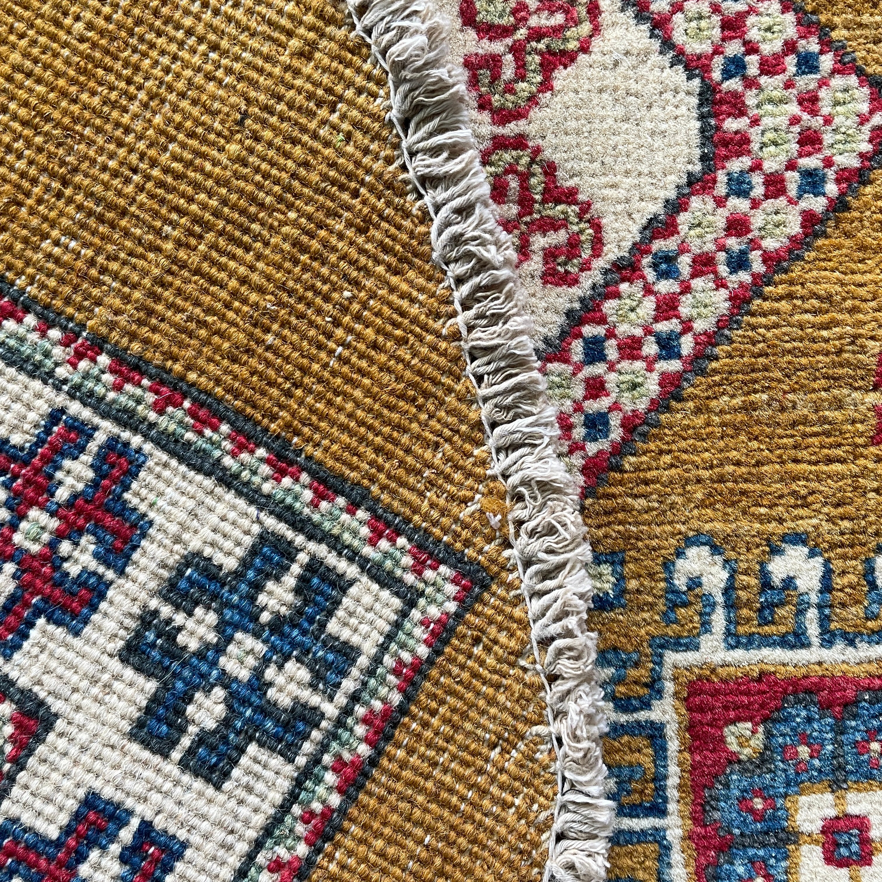 Afghan Yakash Kazak Round Rug