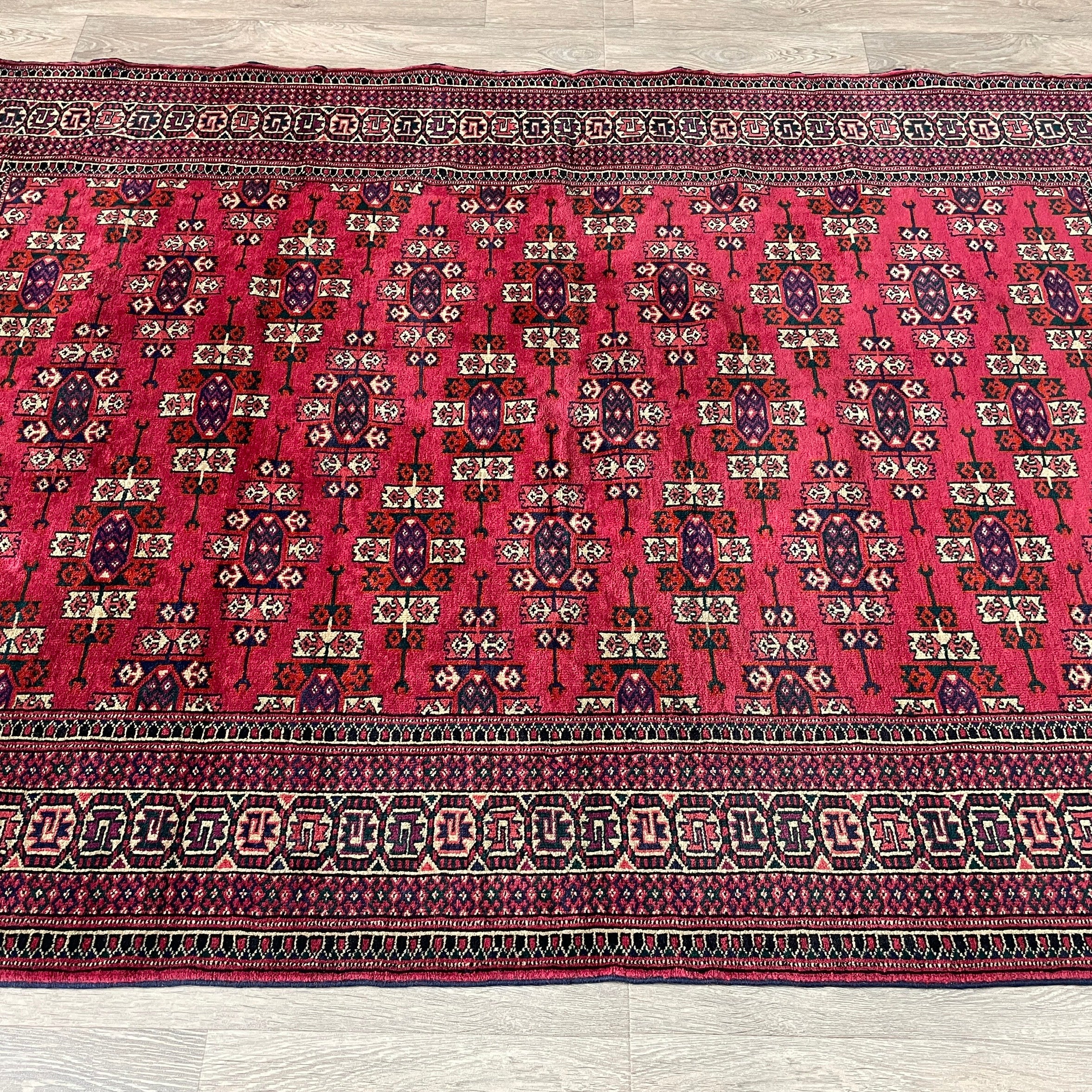 236 x 134 cm | Turkmen Yomut Rug