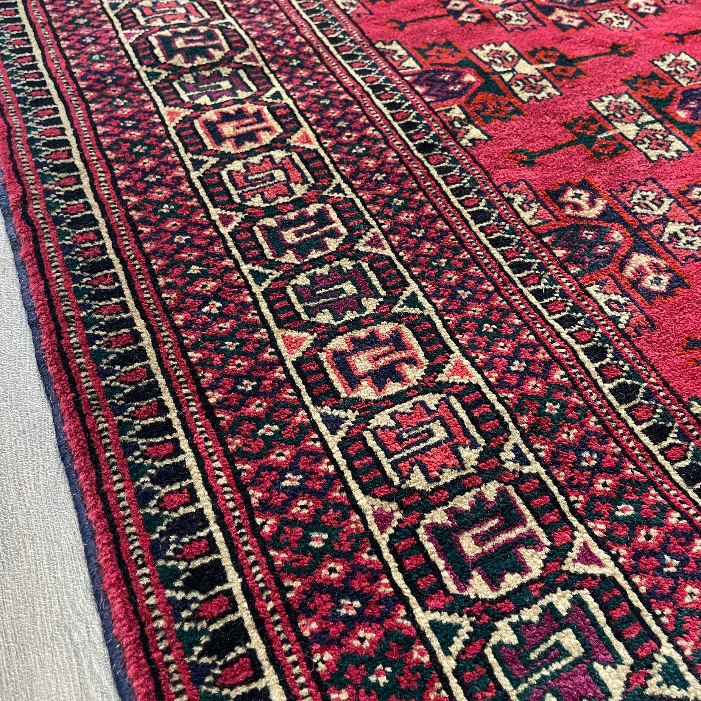 236 x 134 cm | Turkmen Yomut Rug