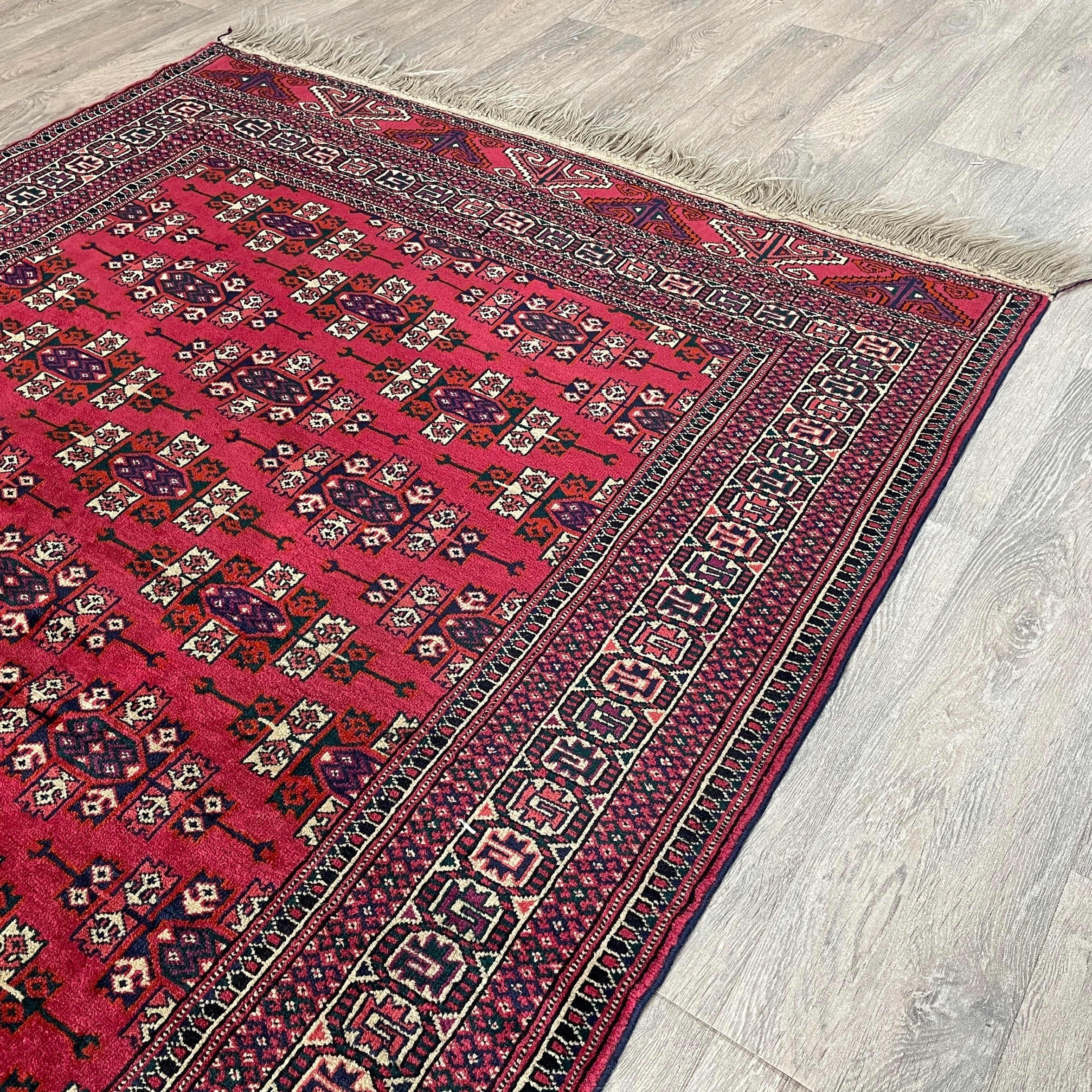236 x 134 cm | Turkmen Yomut Rug