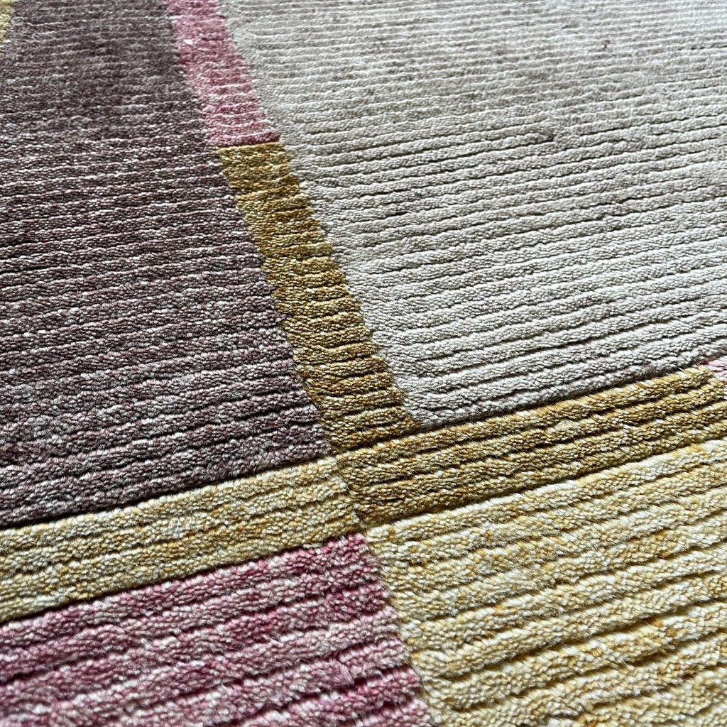 249 x 154 cm | Indian Contemporary Rug