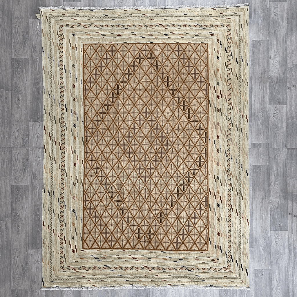 272 x 200 cm | Afghan Fine Mushwani Rug (Belgian Wool)