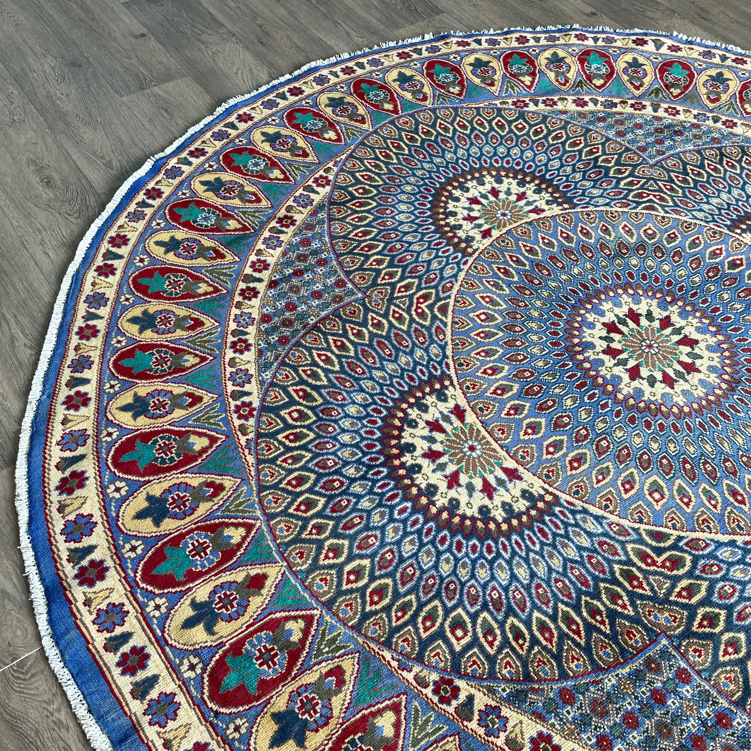 Fine Persian Parak Rug (Merino Wool)