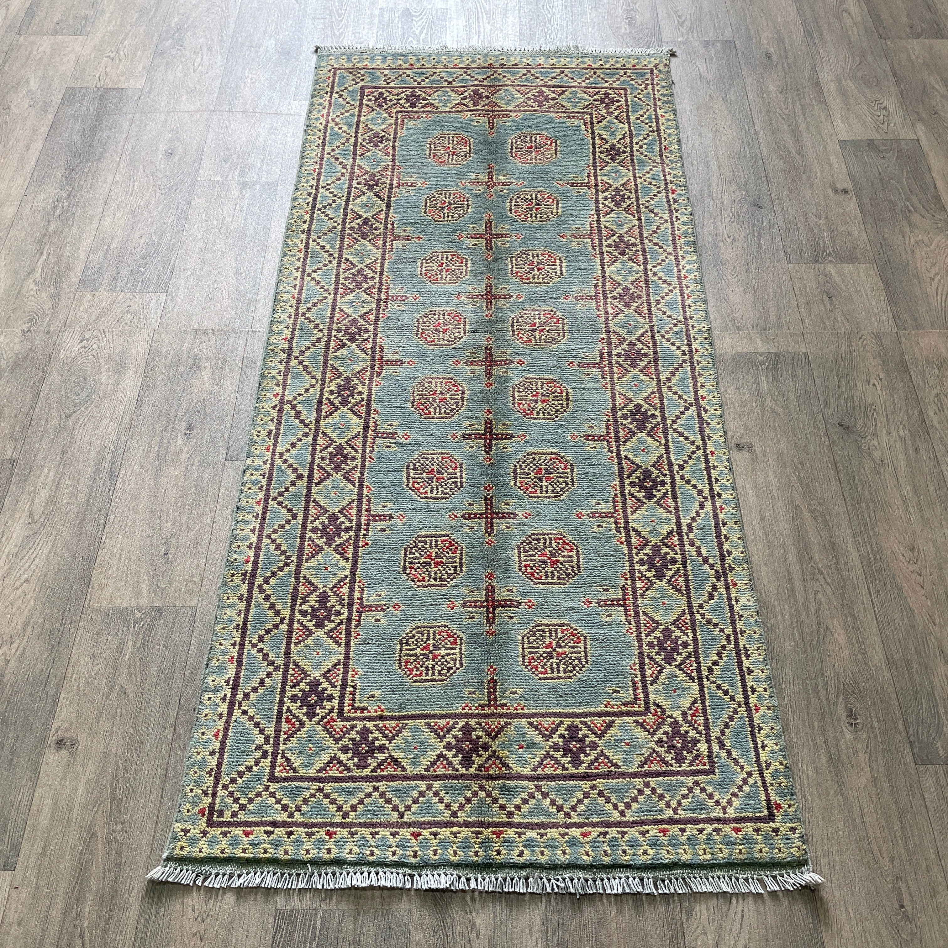 Afghan Aqcha Runner