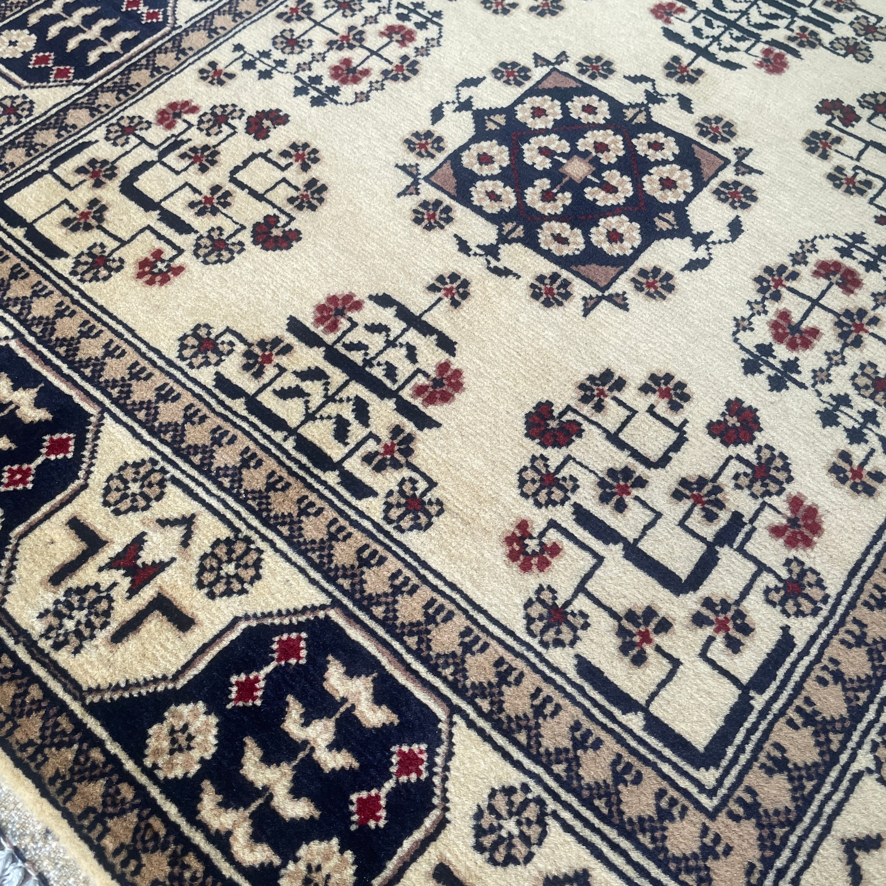 Fine Afghan Khal Muhammadi Rug (Merino Wool)