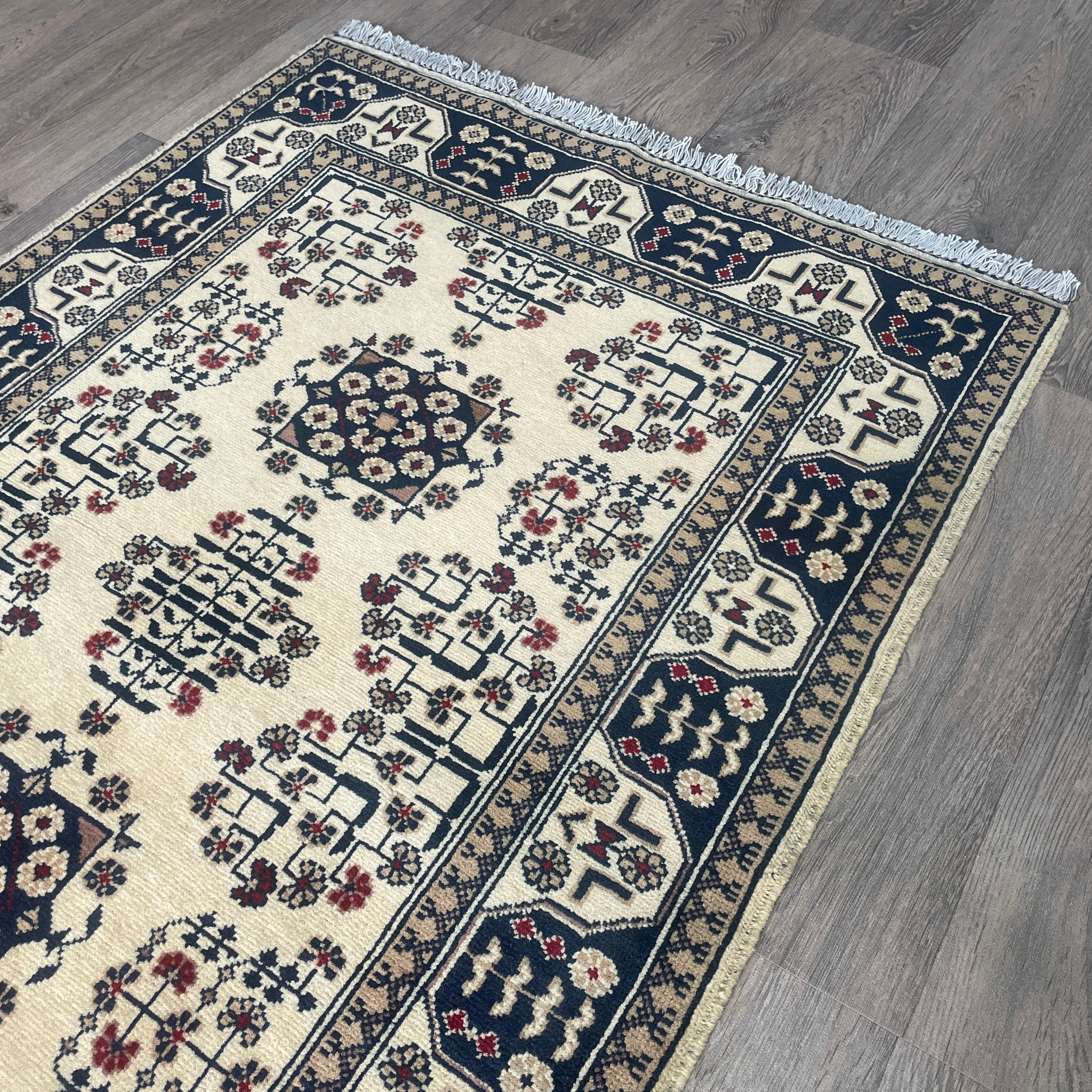 Fine Afghan Khal Muhammadi Rug (Merino Wool)