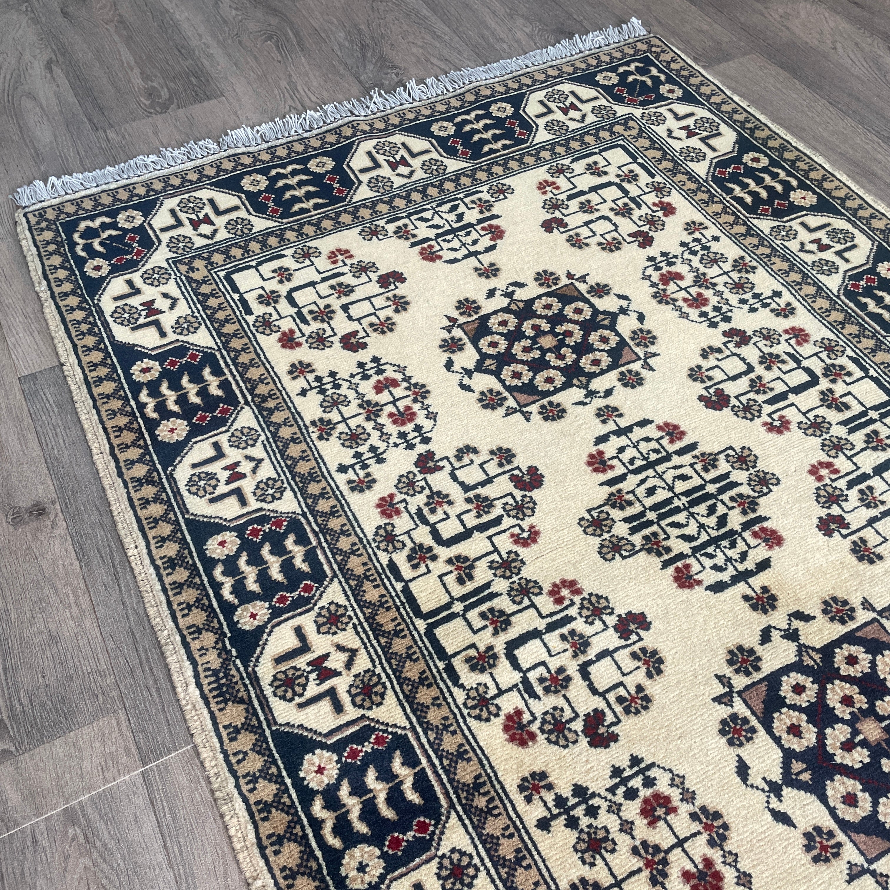 Fine Afghan Khal Muhammadi Rug (Merino Wool)