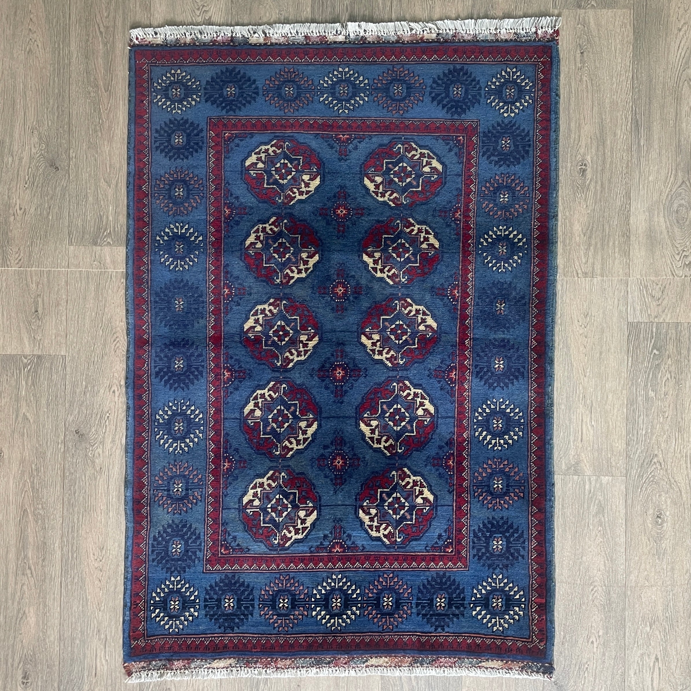 Fine Turkmen Tekke Rug (Merino Wool)