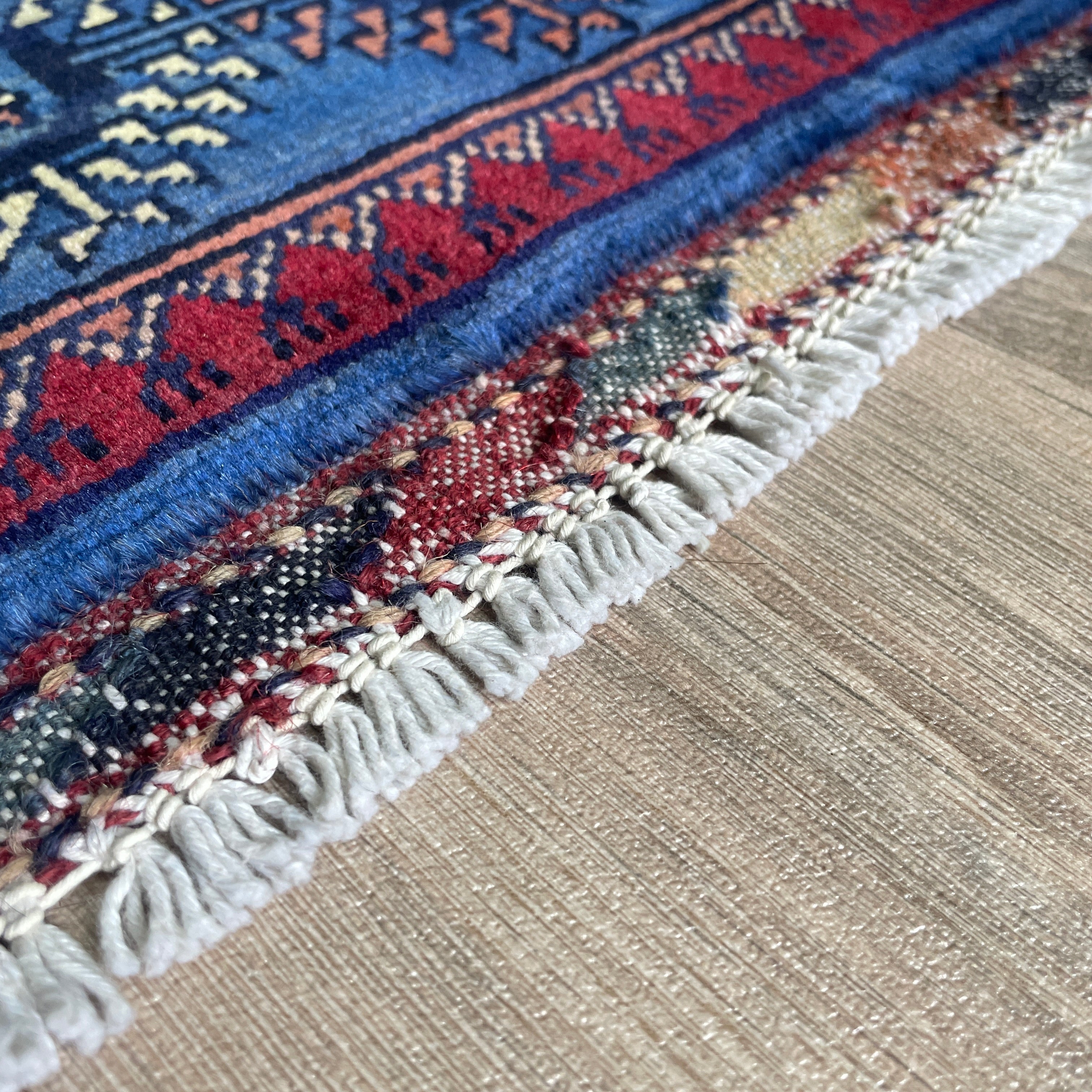 Fine Turkmen Tekke Rug (Merino Wool)