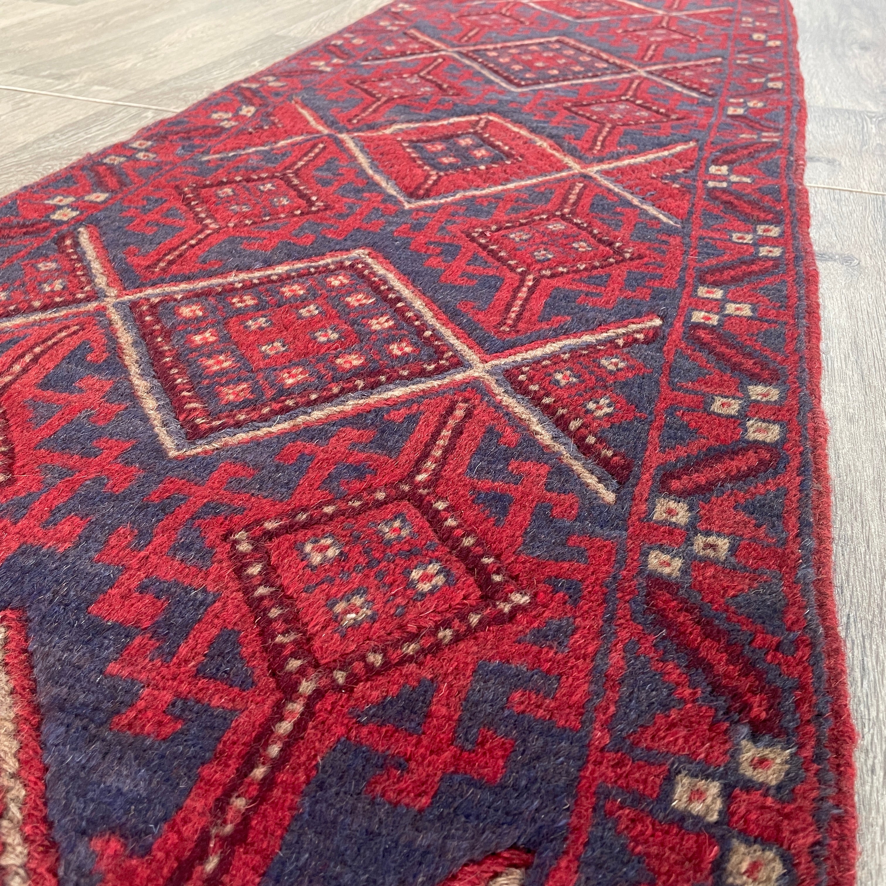Afghan Mushwani Runner