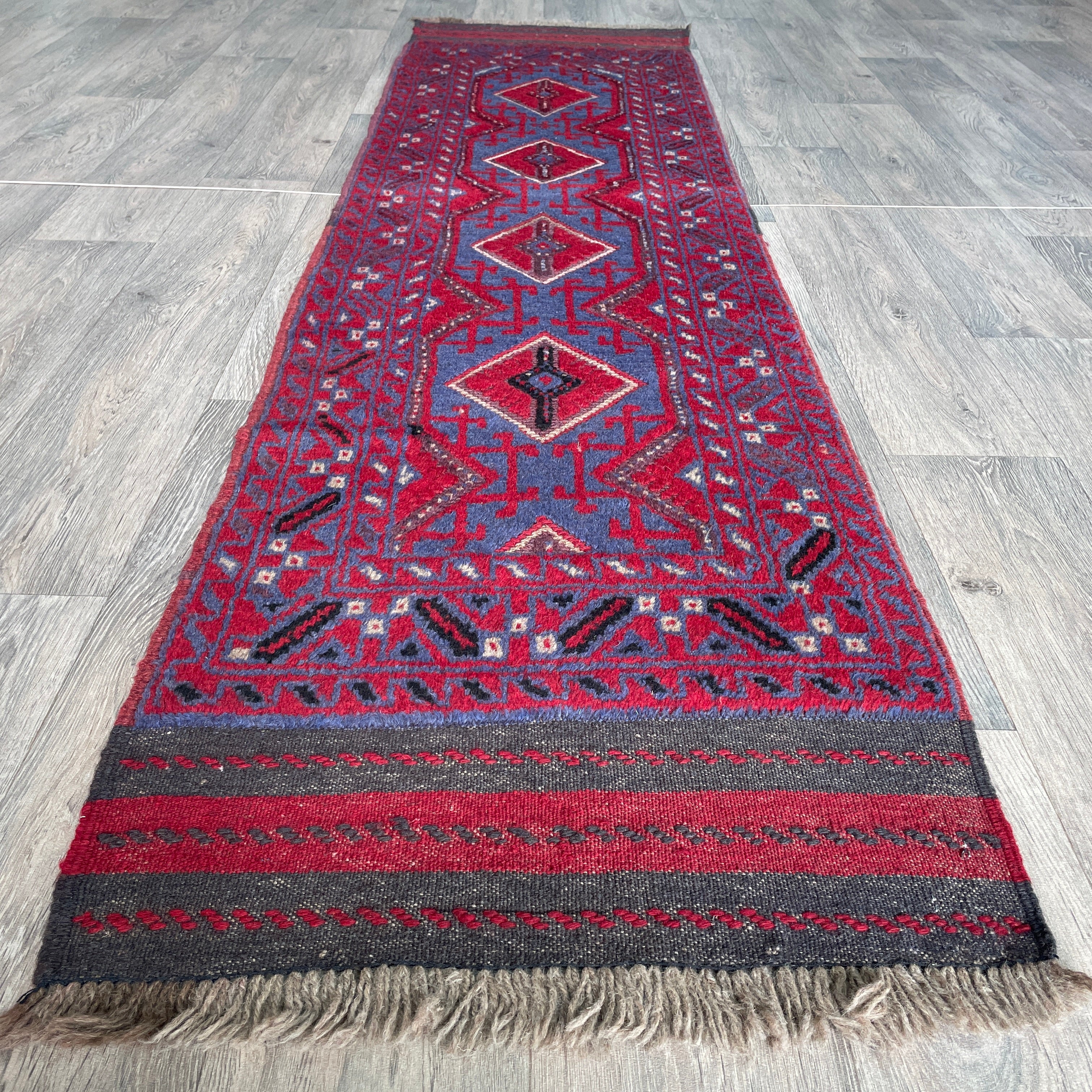 Afghan Mushwani Runner