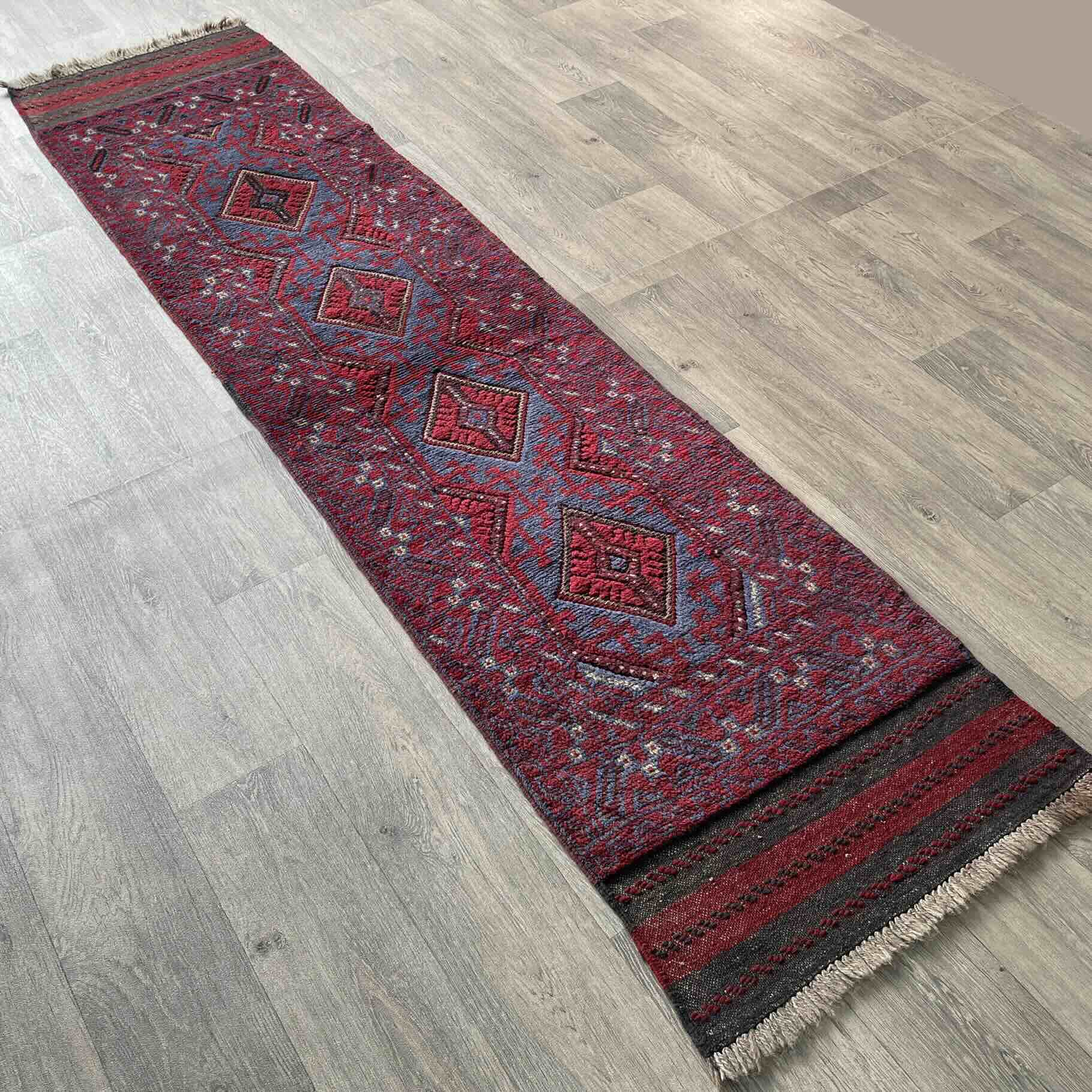 Afghan Mushwani Runner