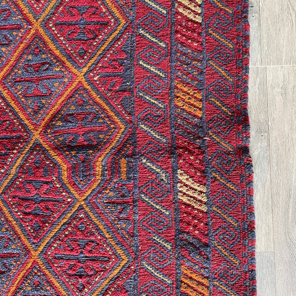 192 x 157 cm | Afghan Mushwani Rug