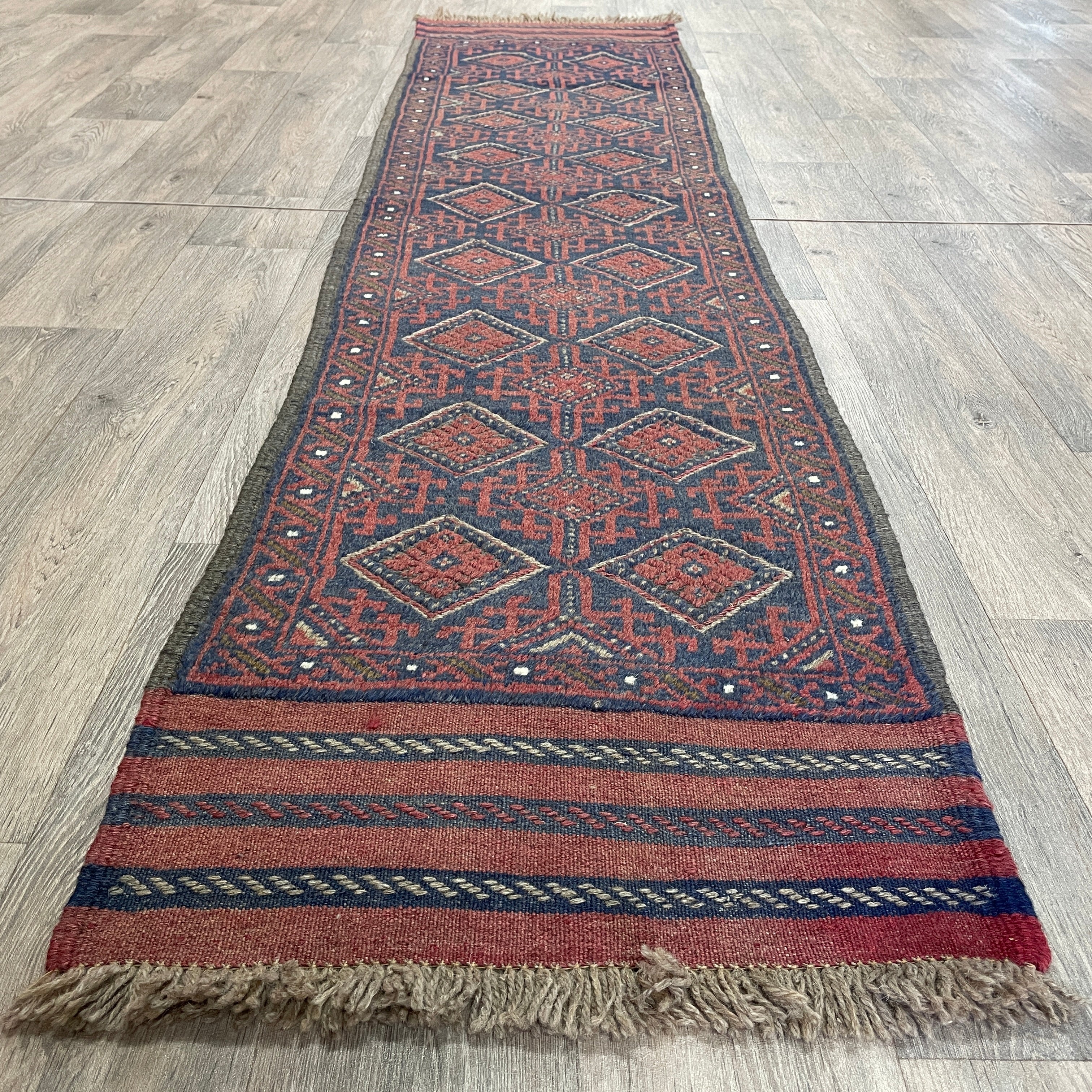 Afghan Mushwani Runner