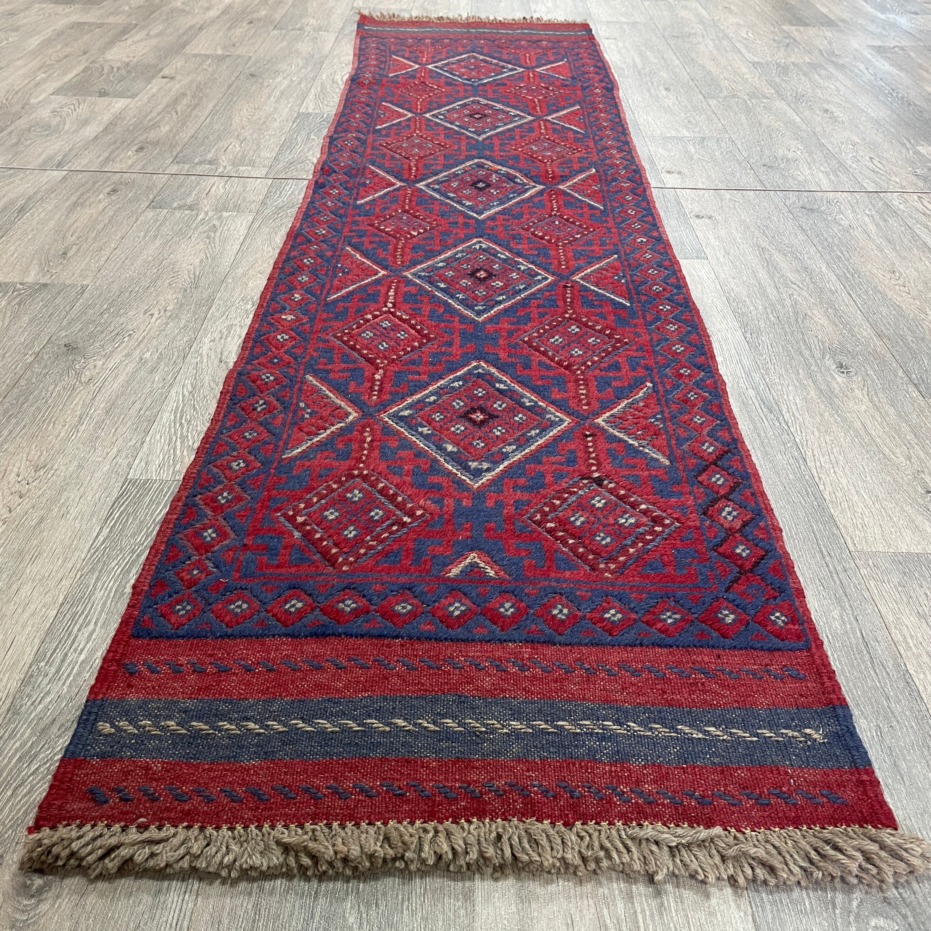 Afghan Mushwani Runner