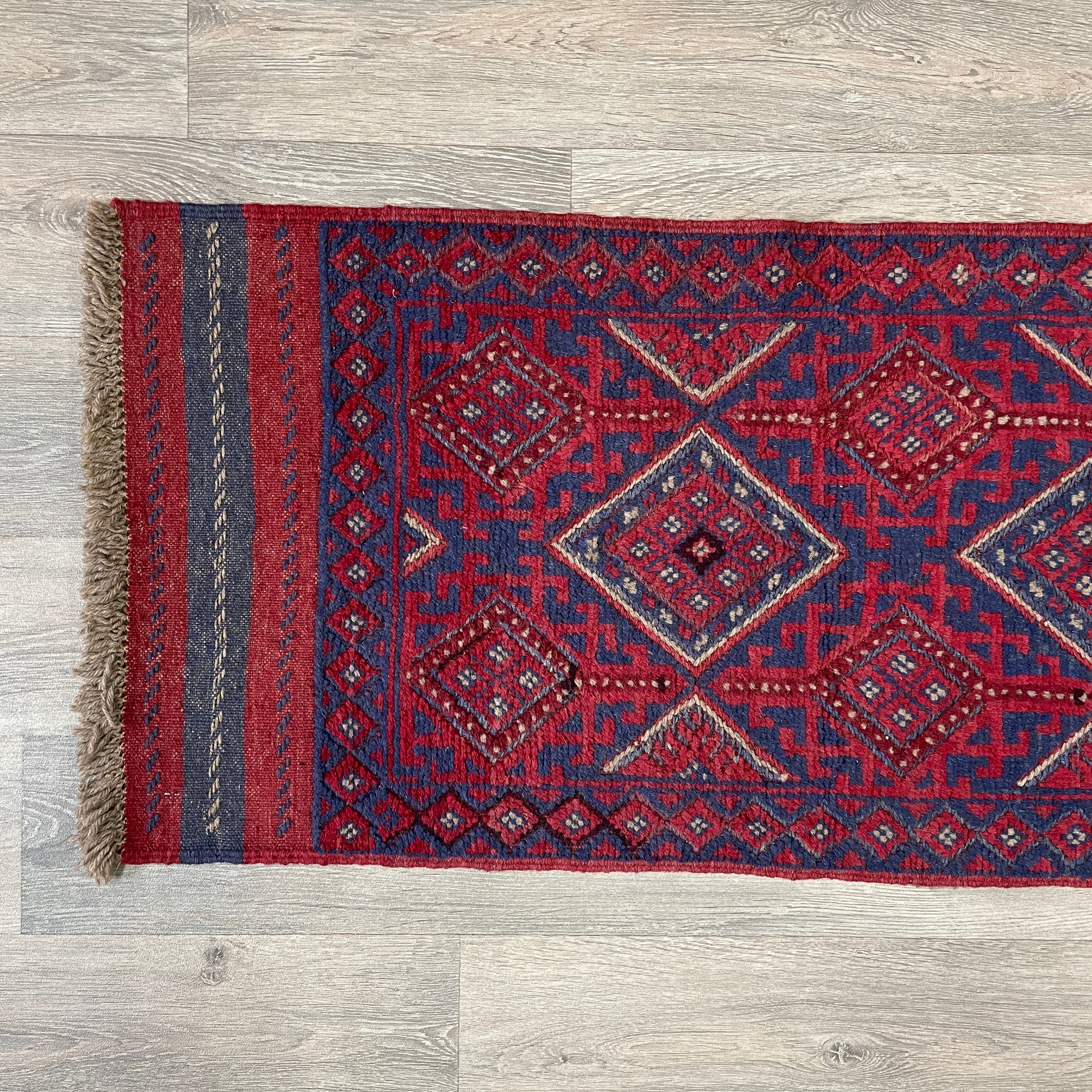 Afghan Mushwani Runner