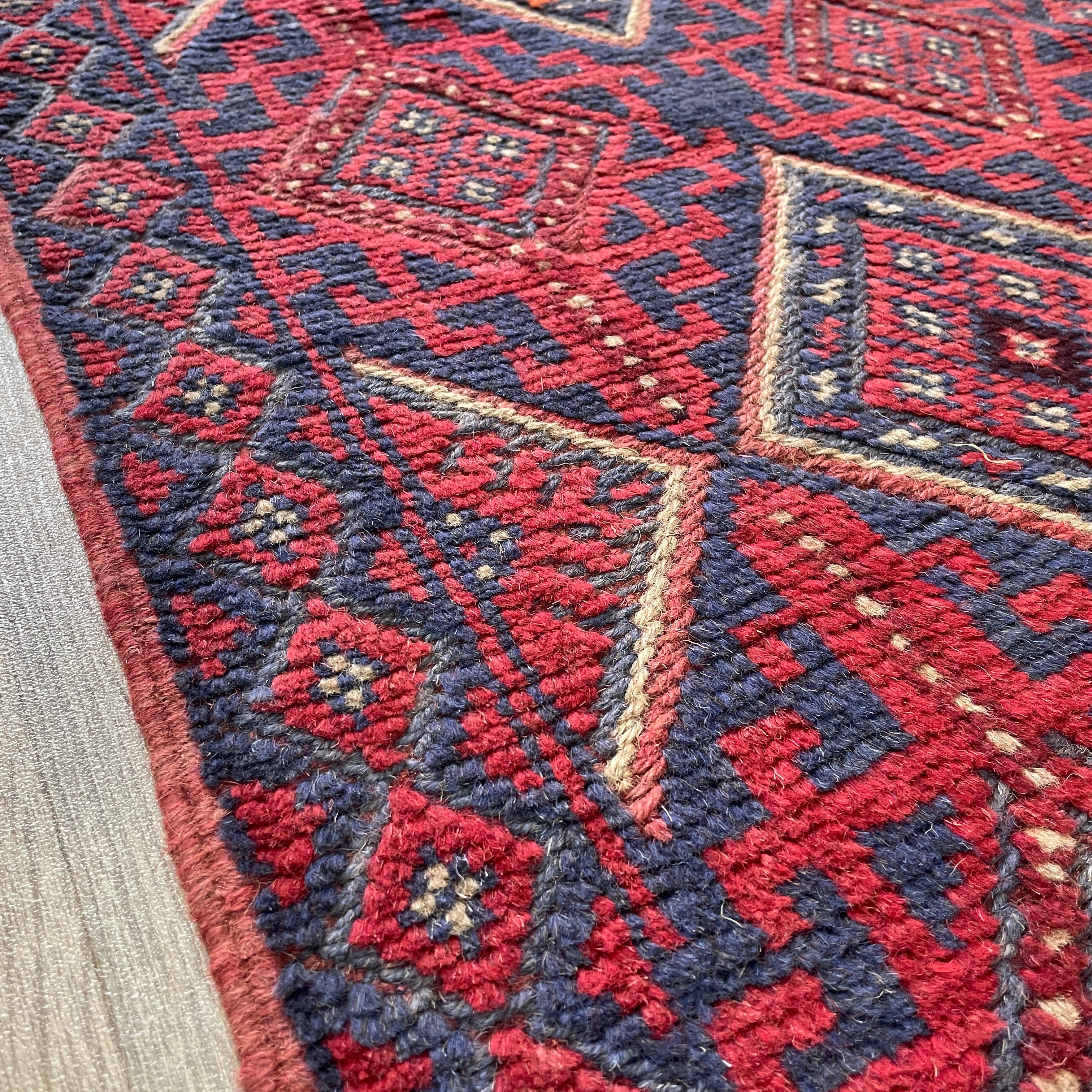 Afghan Mushwani Runner