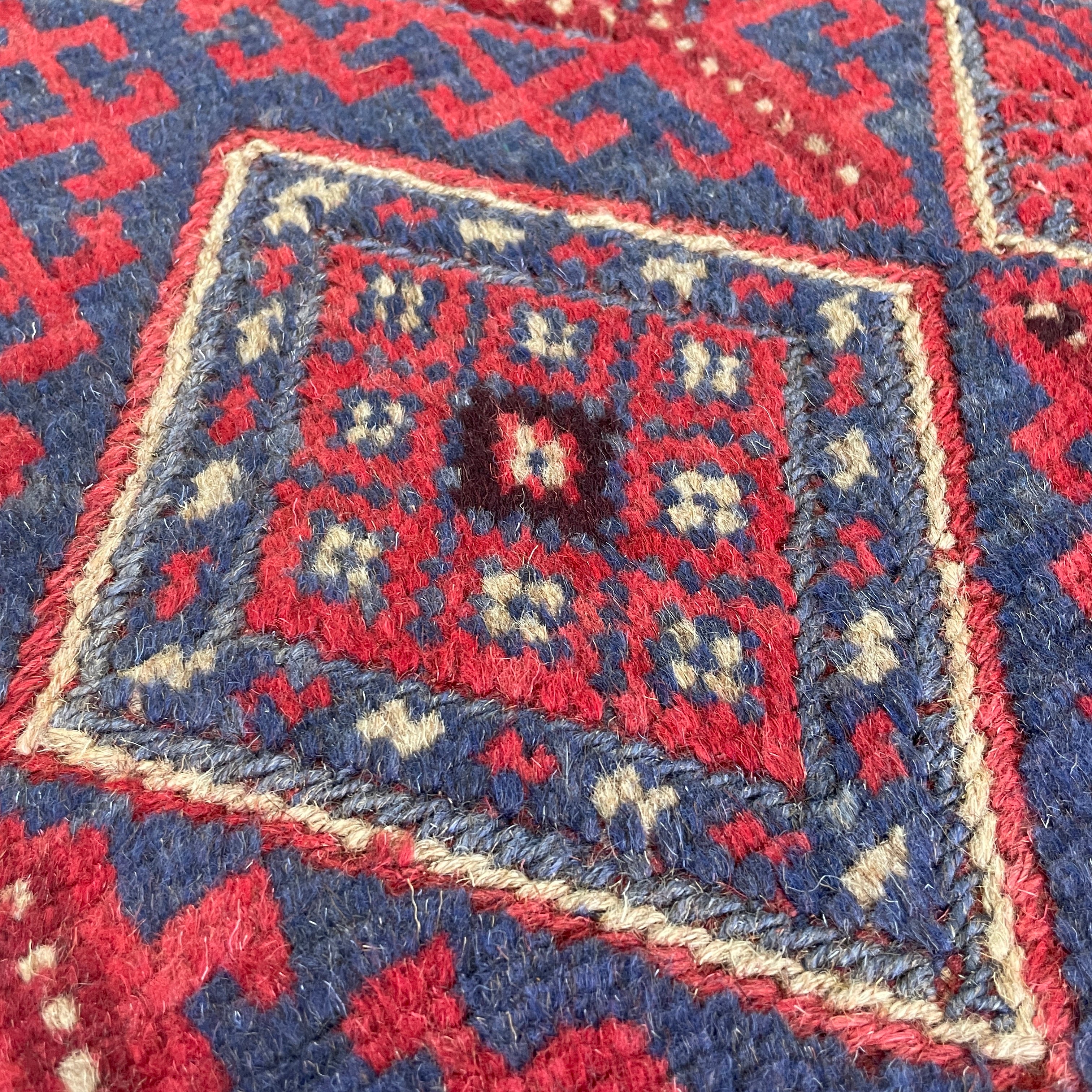 Afghan Mushwani Runner