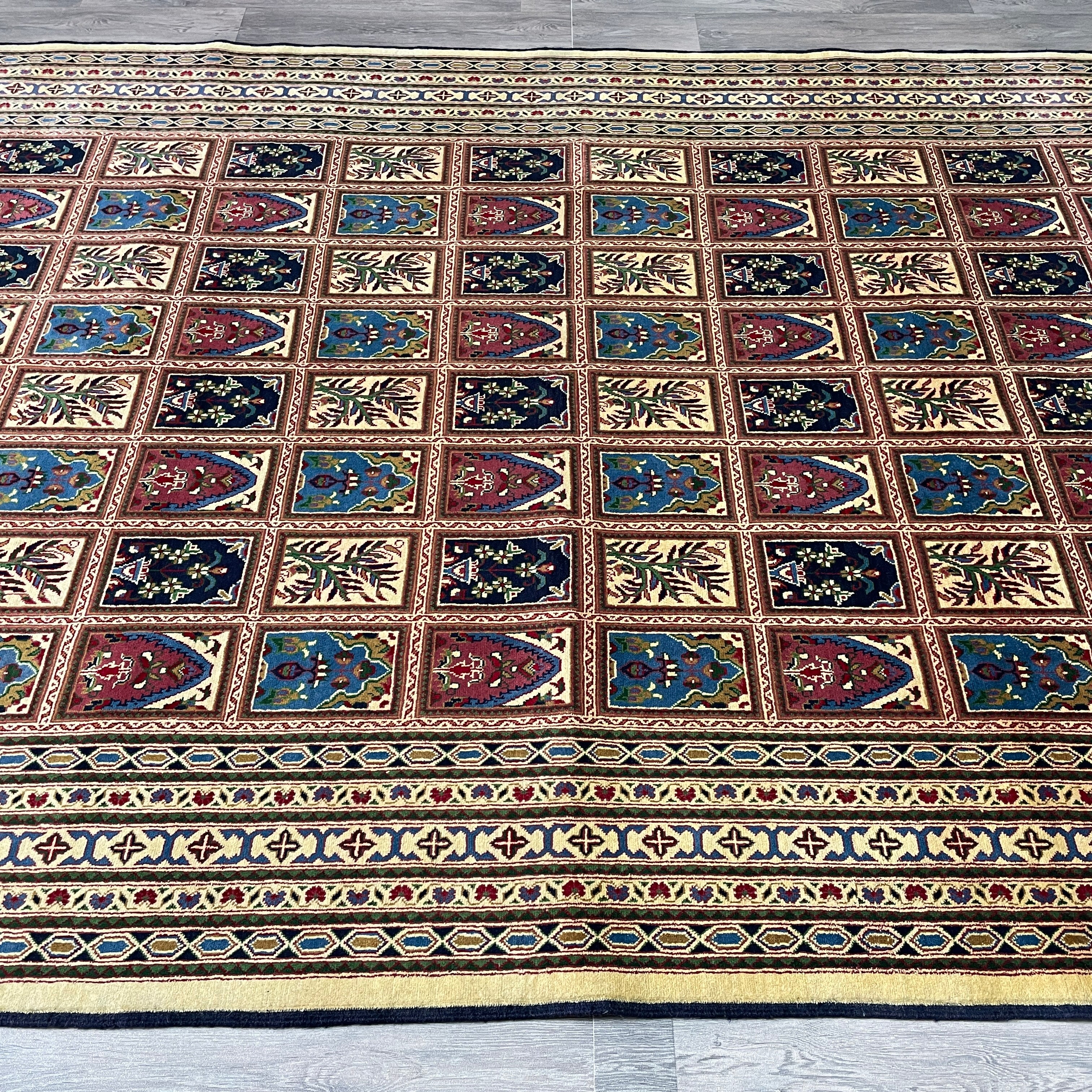 Afghan Ziegler Rug 'Tray of Flowers' (Merino Wool)