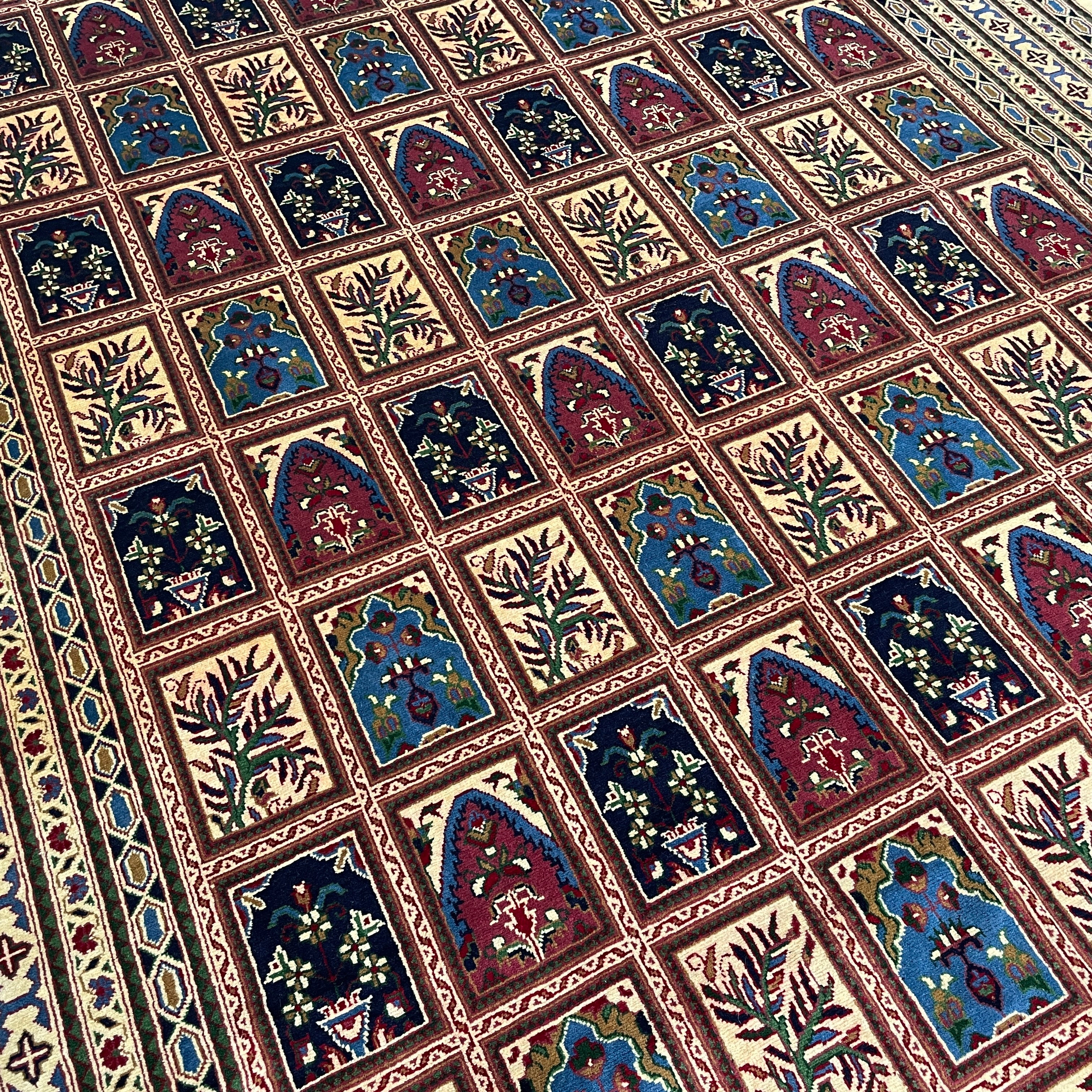 Afghan Ziegler Rug 'Tray of Flowers' (Merino Wool)