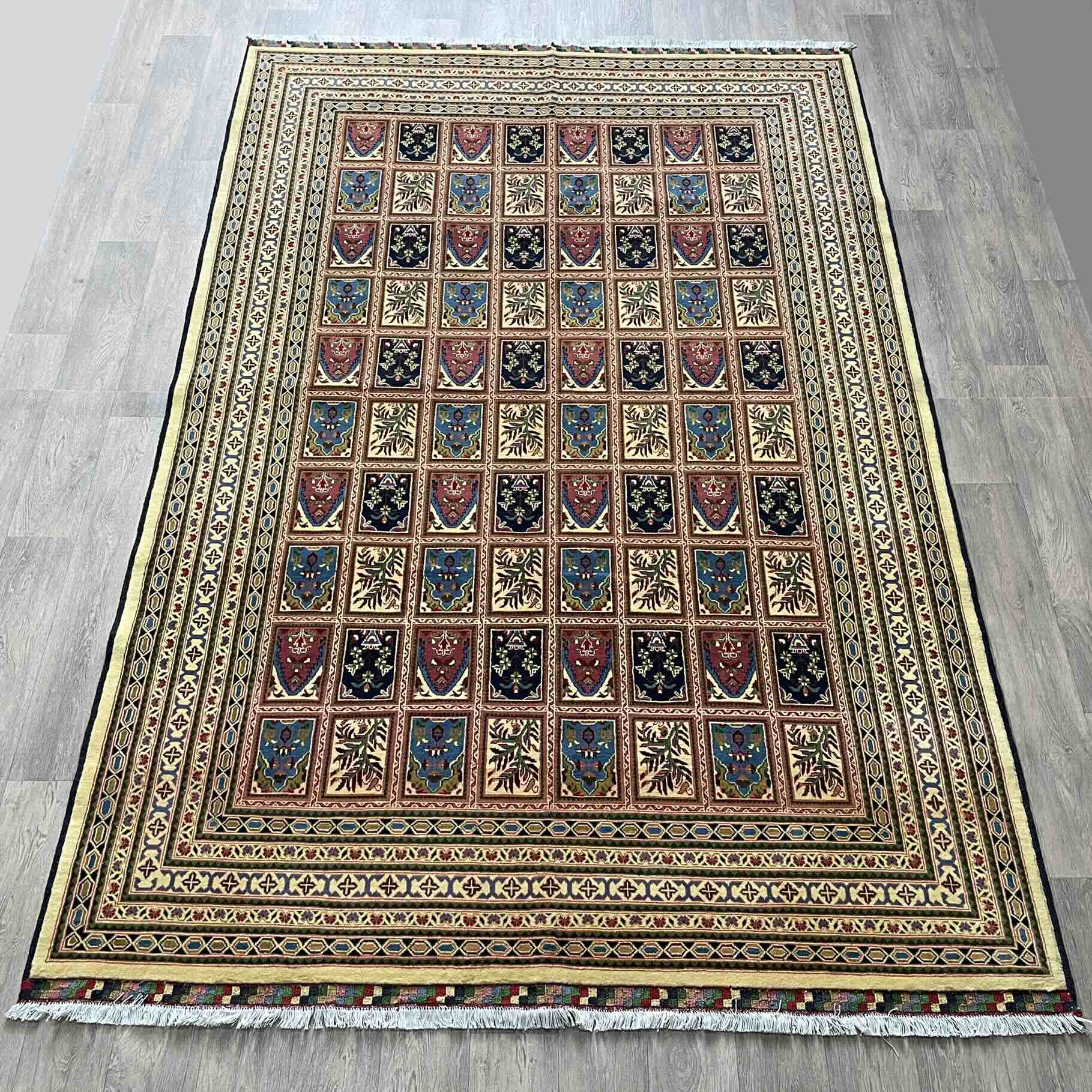 Afghan Ziegler Rug 'Tray of Flowers' (Merino Wool)