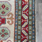 198 x 154 cm | Afghan Kazak Yakash Rug