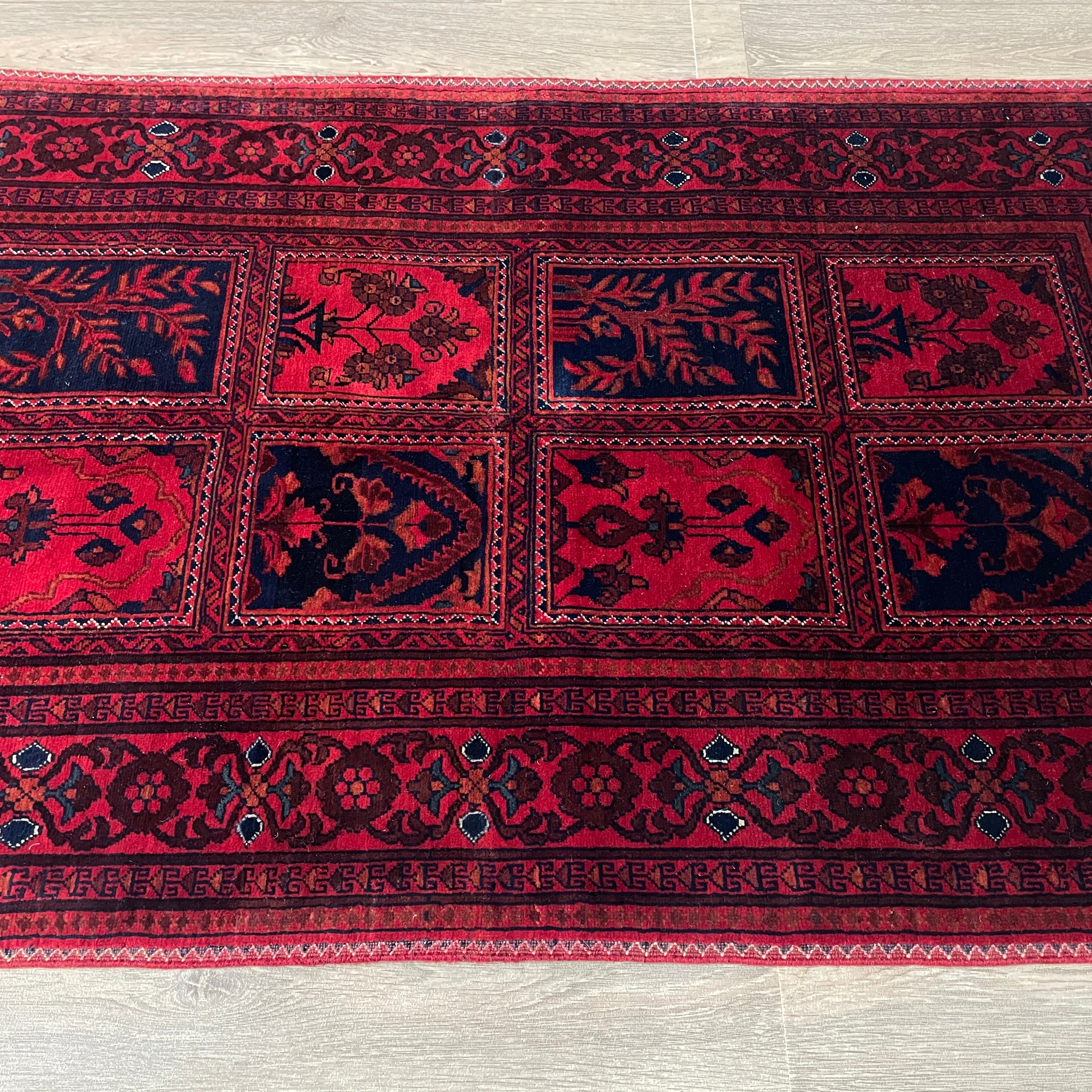 Fine Afghan Khal Muhammadi Rug (Belgian Wool)