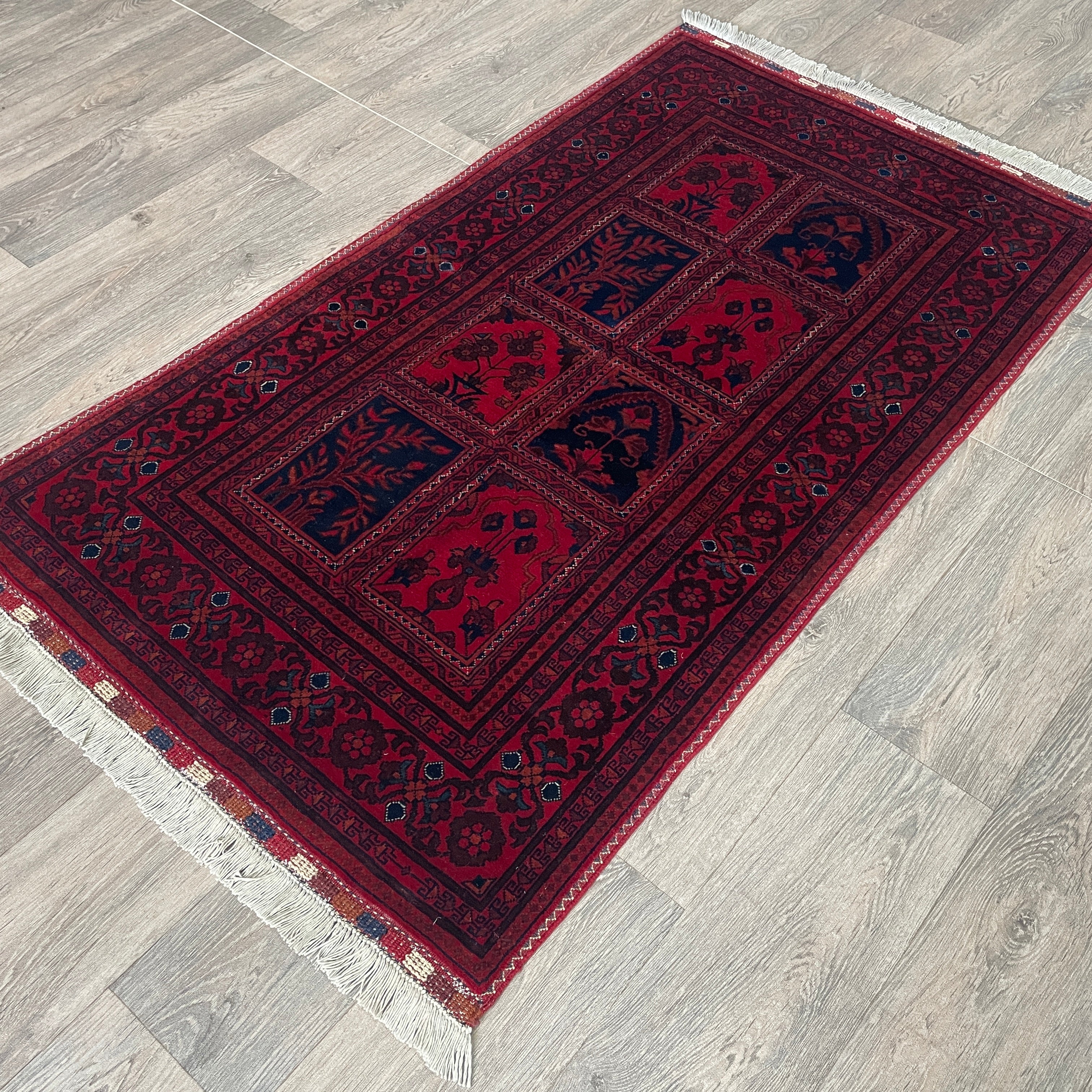 Fine Afghan Khal Muhammadi Rug (Belgian Wool)