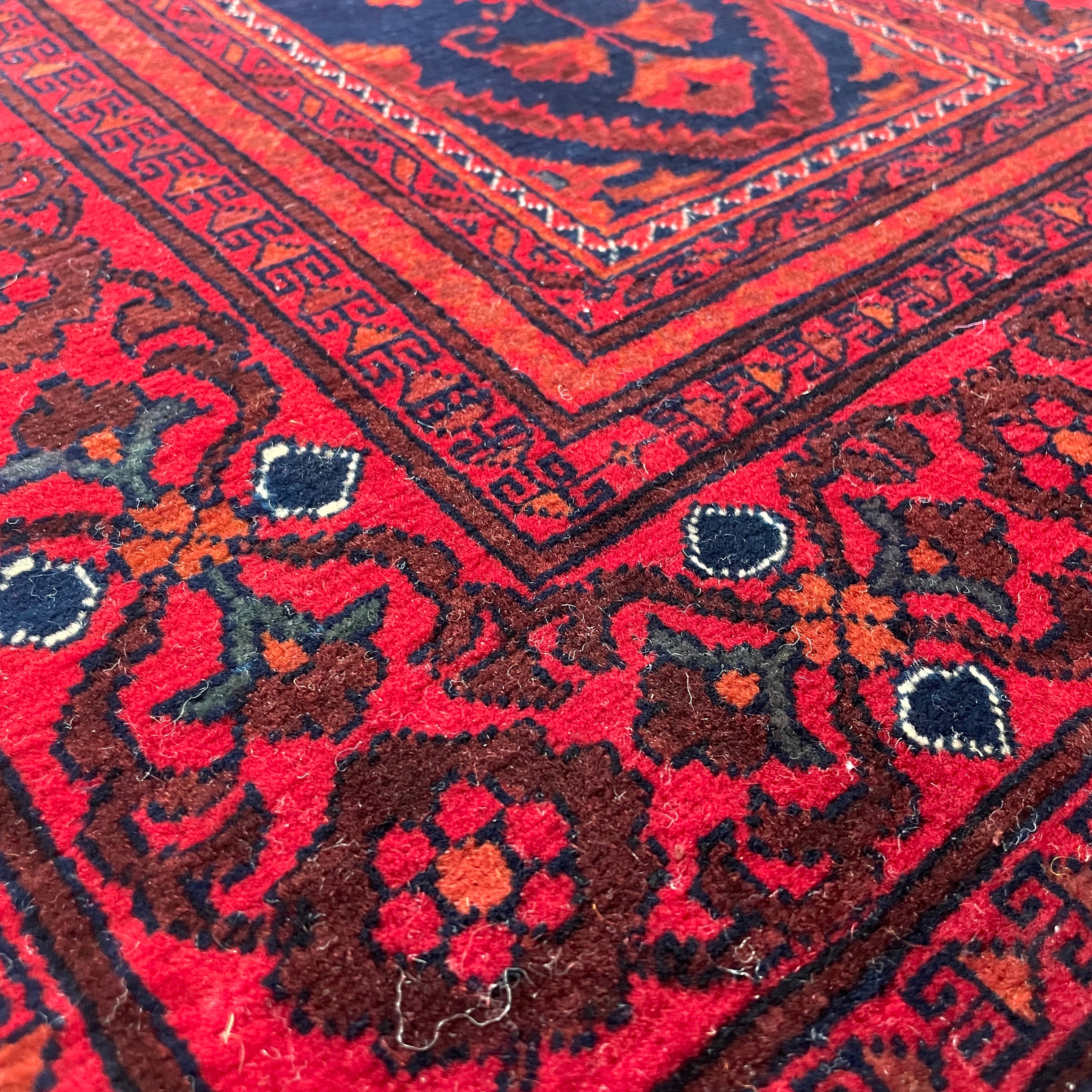 Fine Afghan Khal Muhammadi Rug (Belgian Wool)