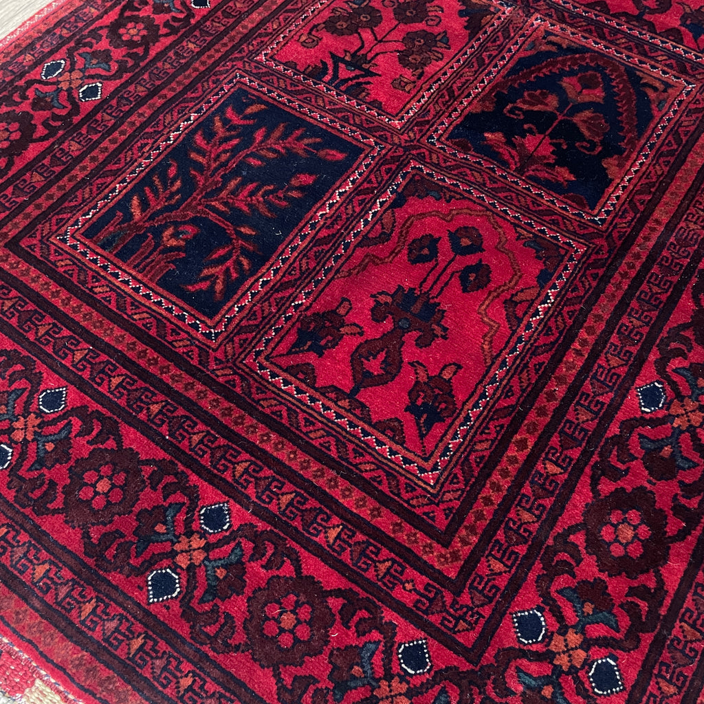 Fine Afghan Khal Muhammadi Rug (Belgian Wool)