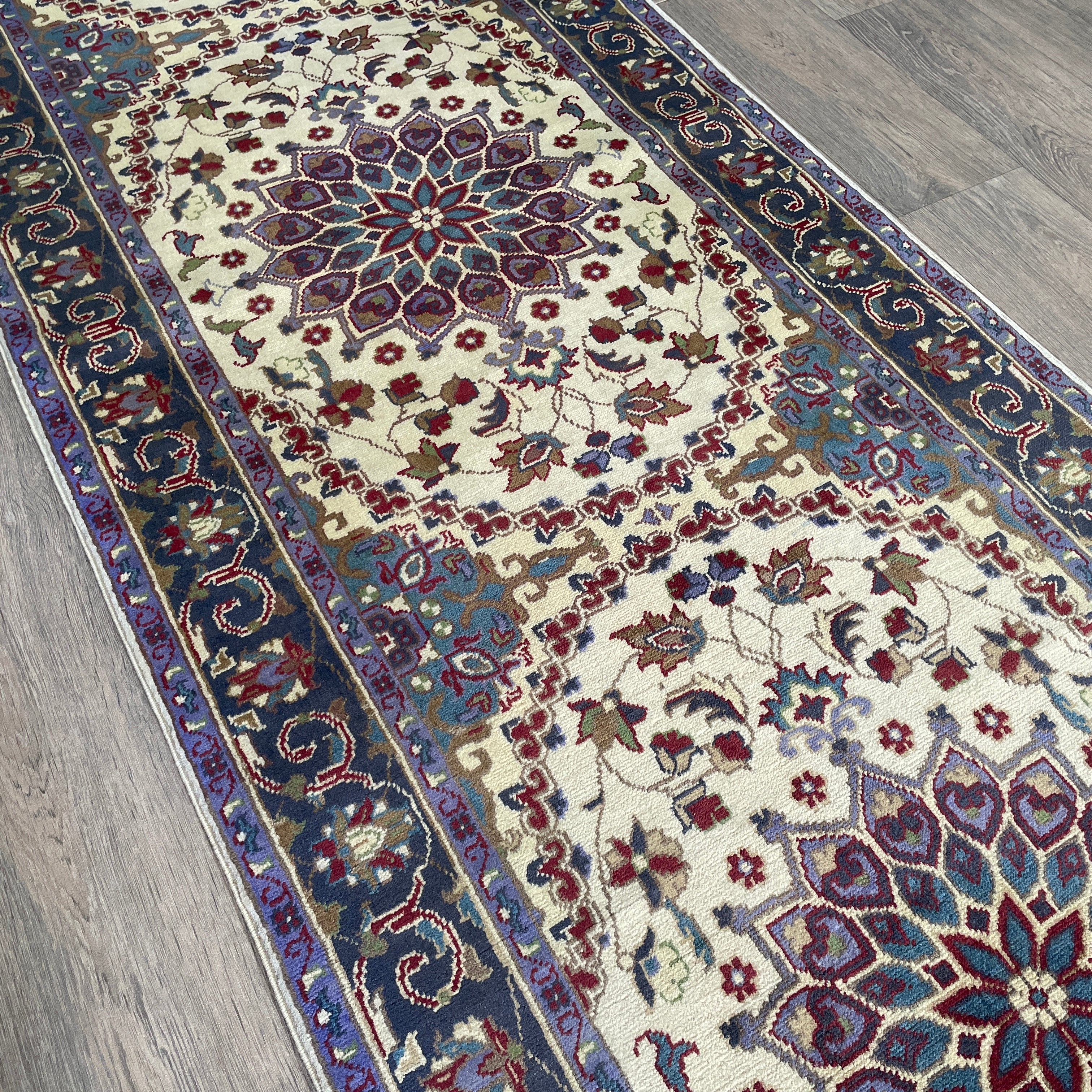Fine Persian Parak Runner (Merino Wool)