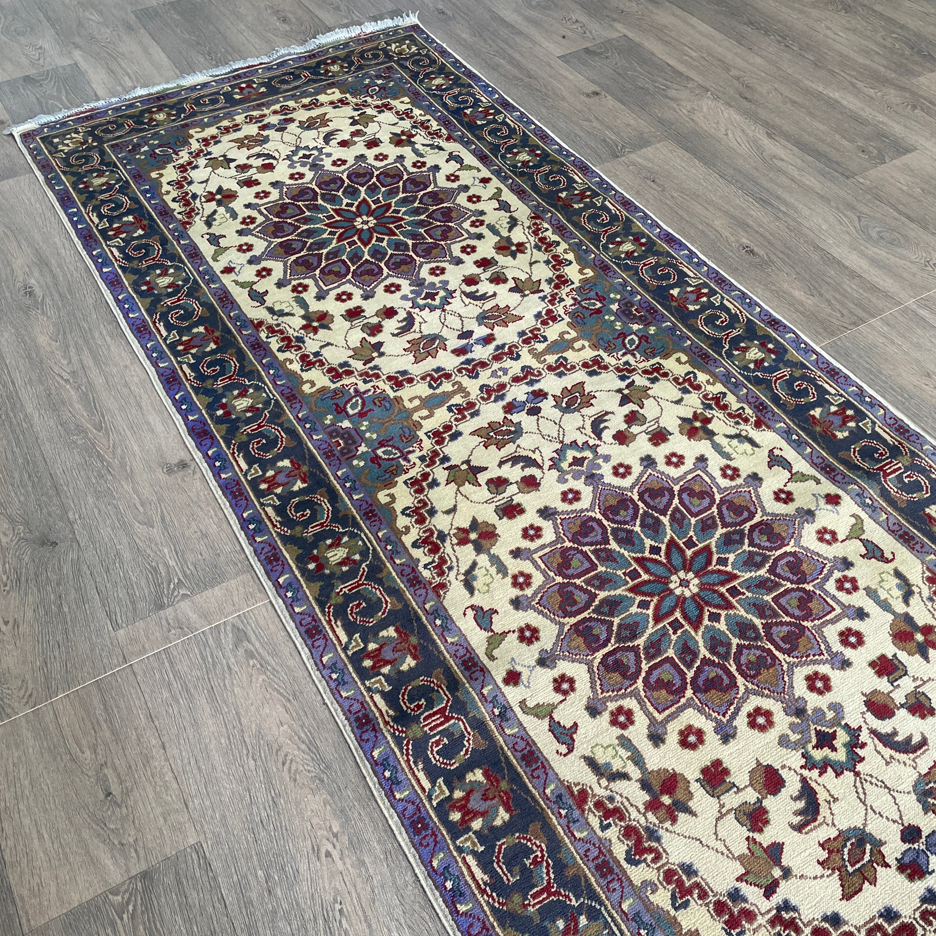 Fine Persian Parak Runner (Merino Wool)