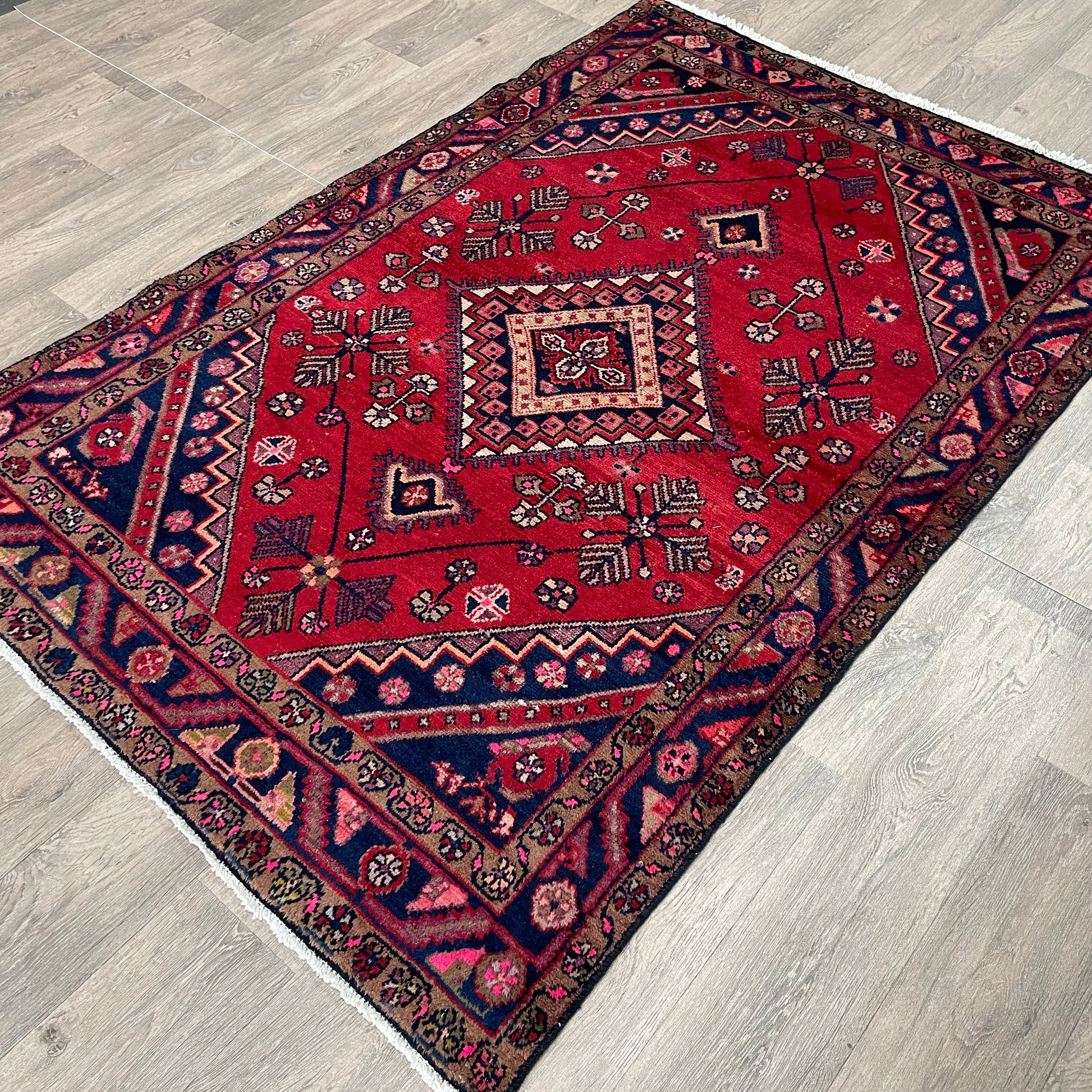 196 x 128 cm | Persiann Hamadan Rug (Old 1970)