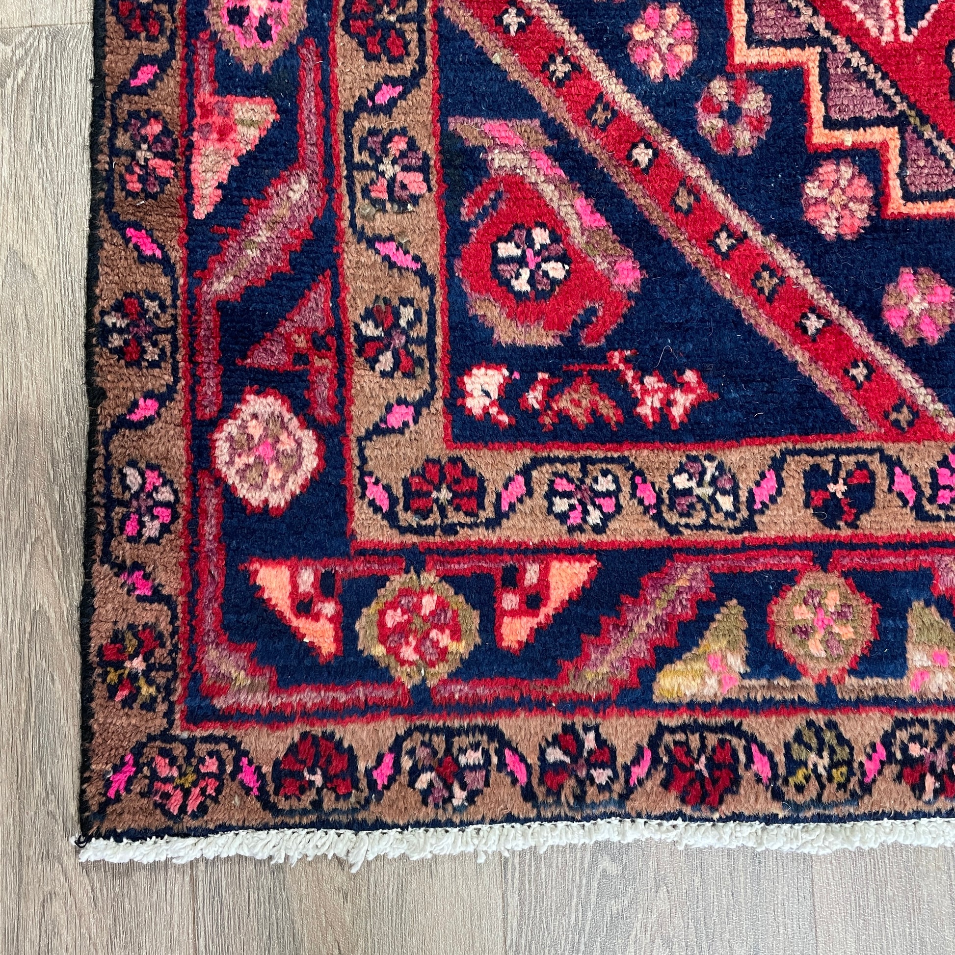 196 x 128 cm | Persiann Hamadan Rug (Old 1970)