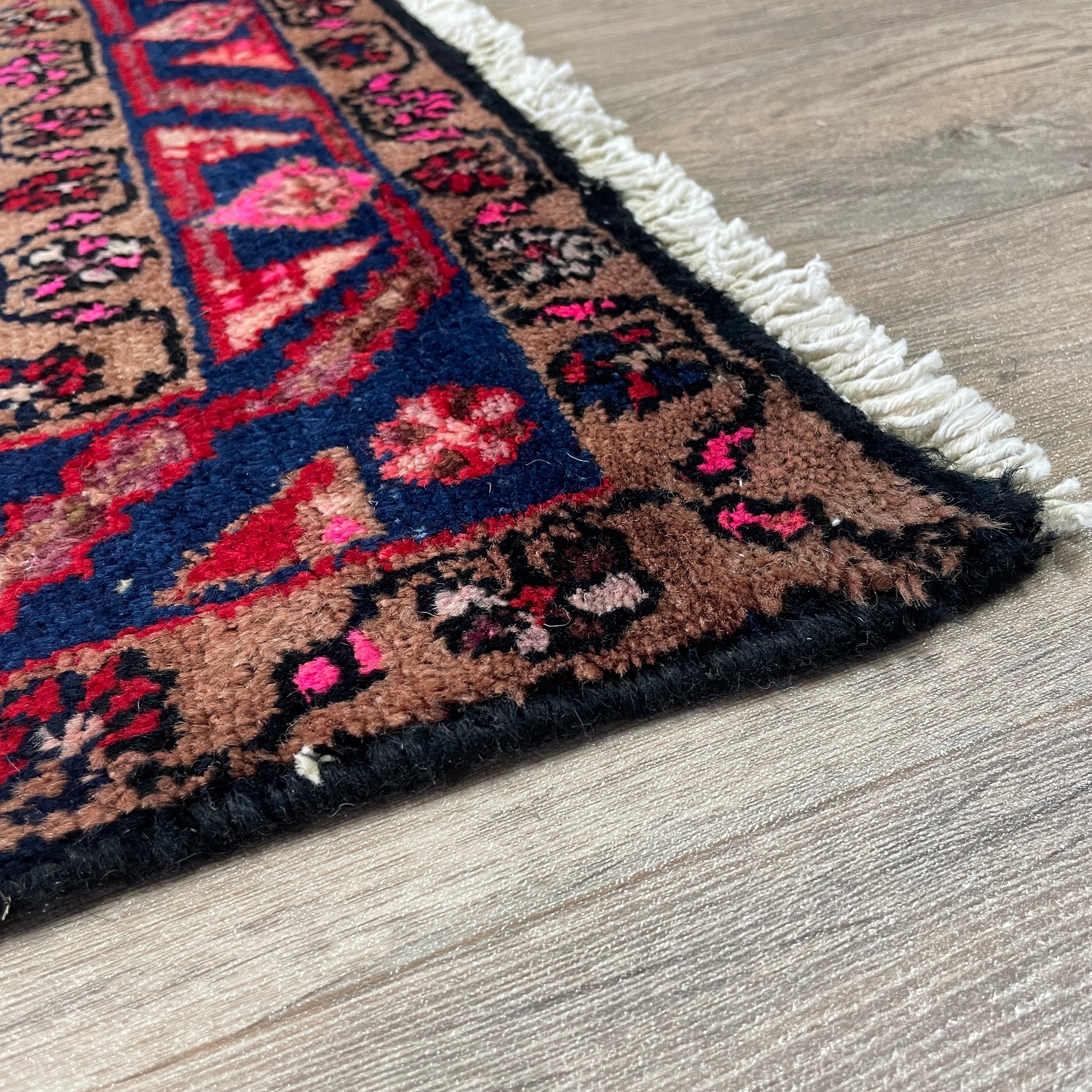 196 x 128 cm | Persiann Hamadan Rug (Old 1970)