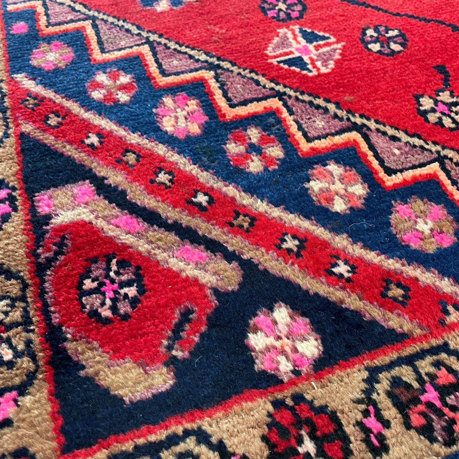 196 x 128 cm | Persiann Hamadan Rug (Old 1970)