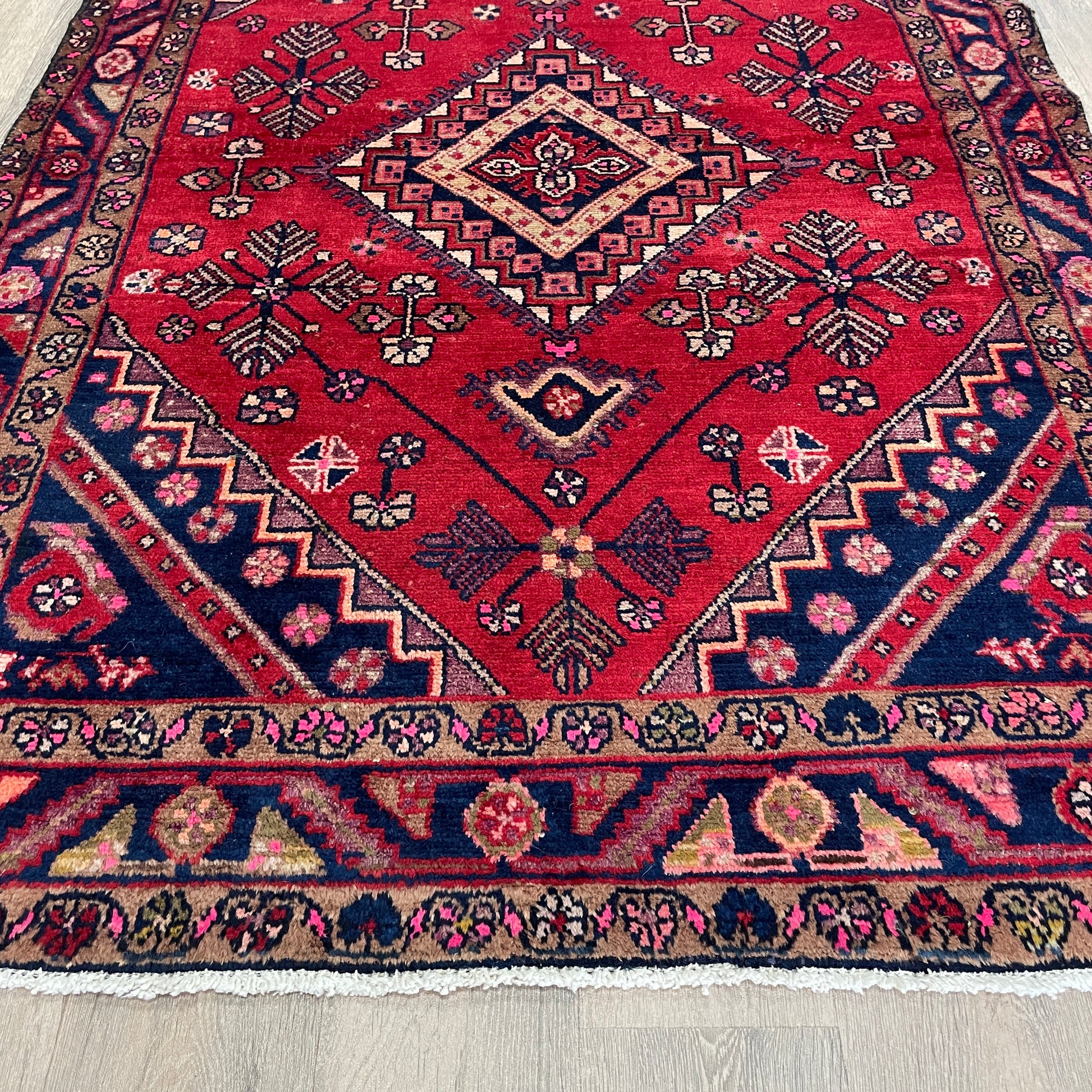 196 x 128 cm | Persiann Hamadan Rug (Old 1970)